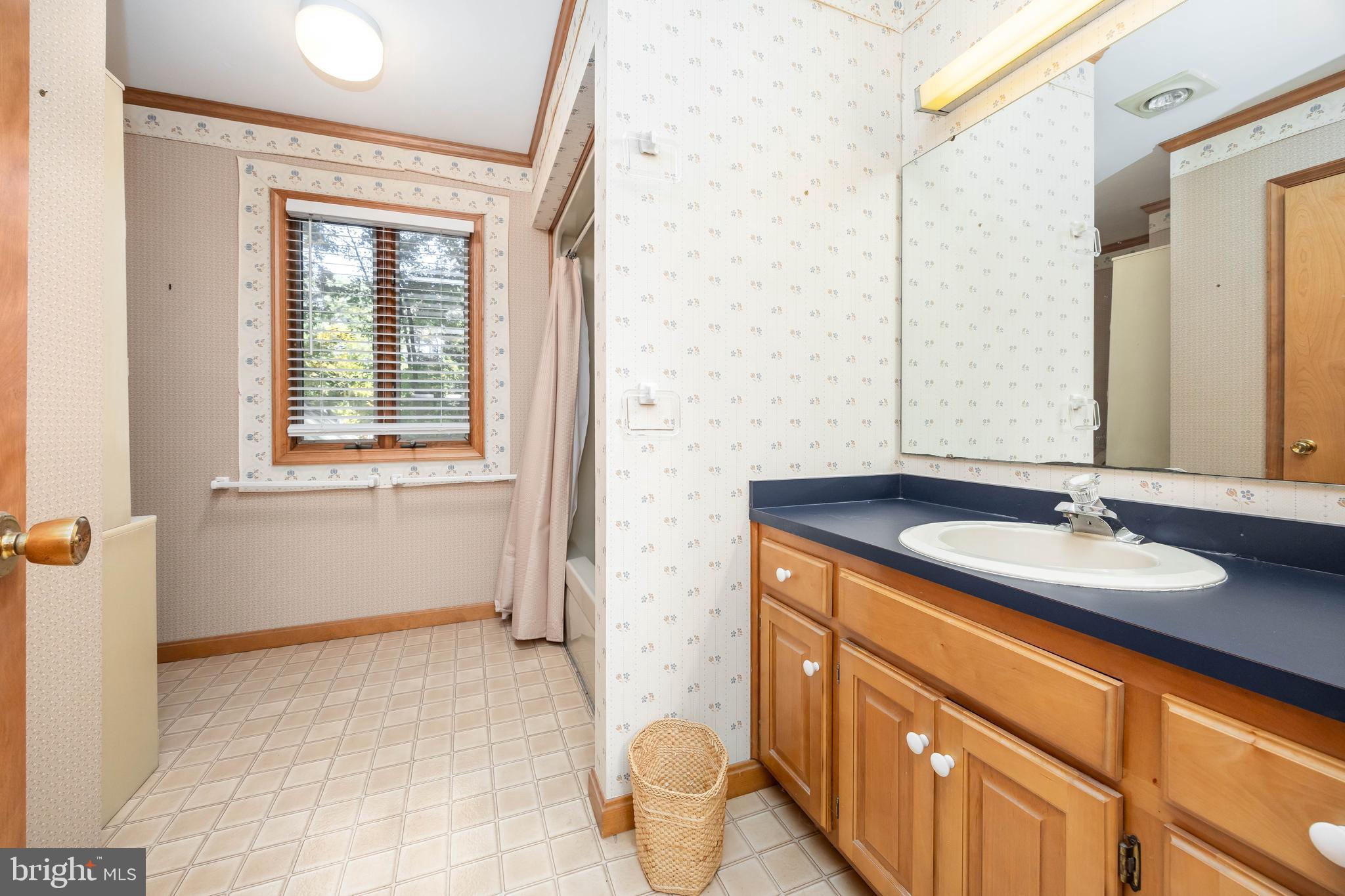 OCEAN PINES - BAY COLONY - Residential