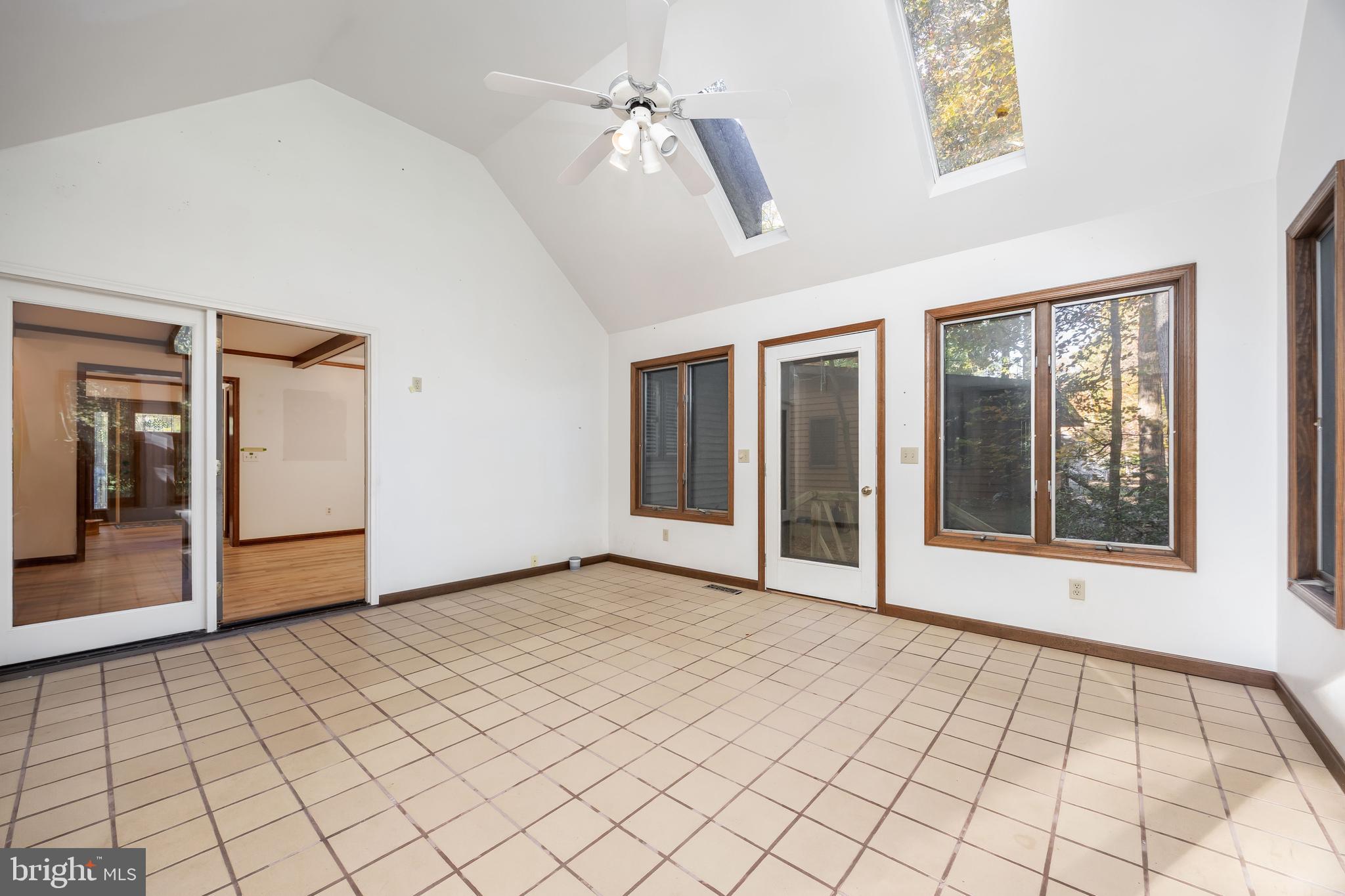 OCEAN PINES - BAY COLONY - Residential