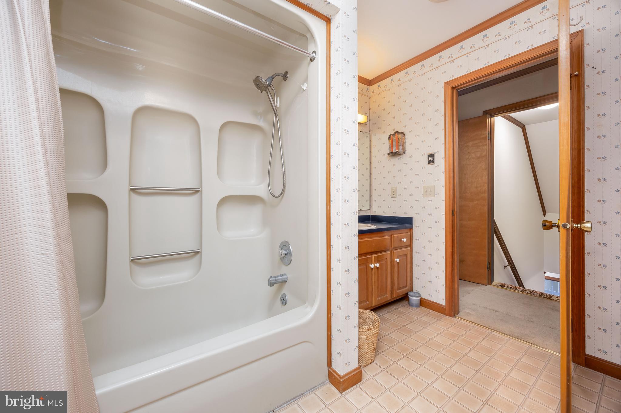 OCEAN PINES - BAY COLONY - Residential