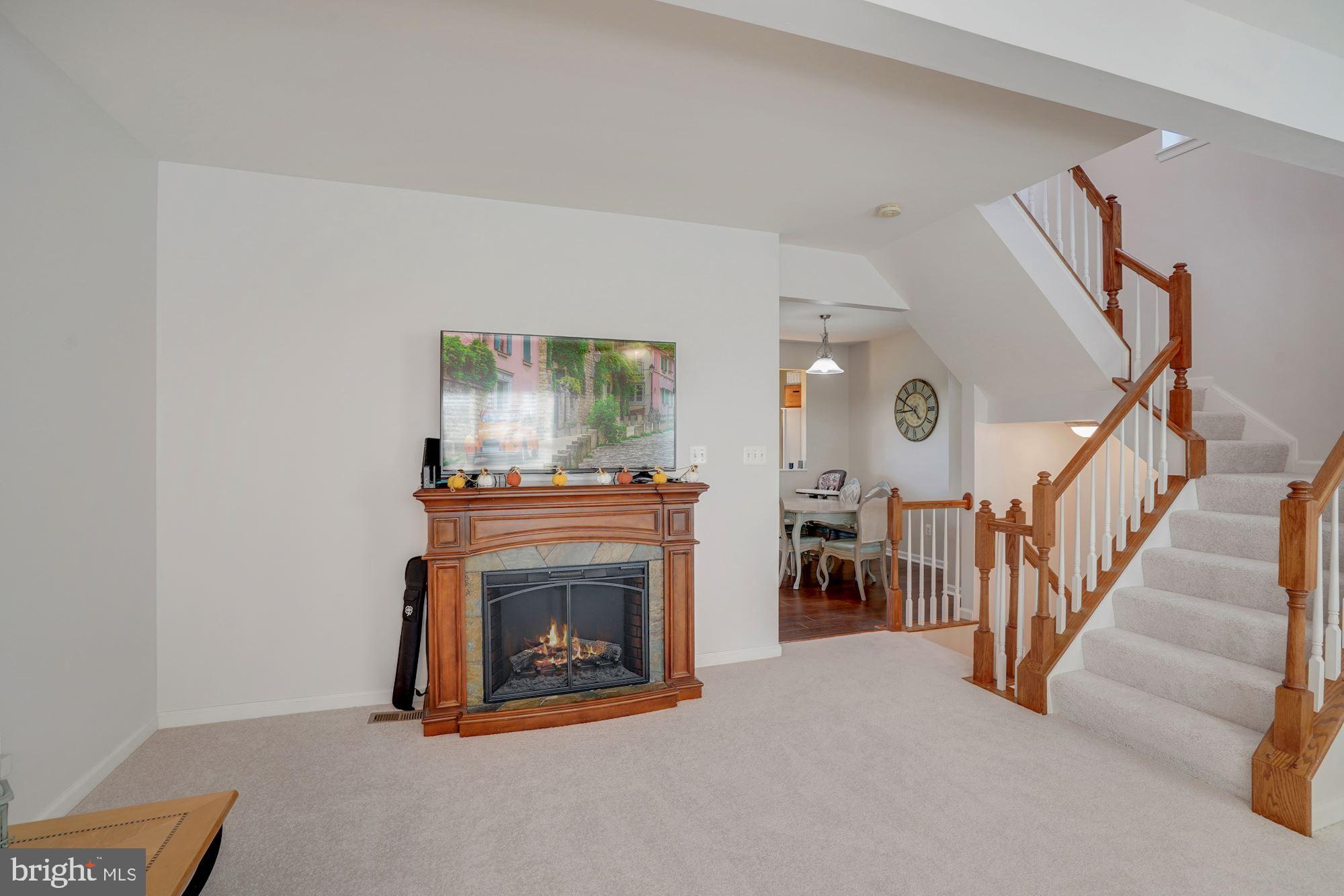 VILLAGES OF WELLINGTON - Residential