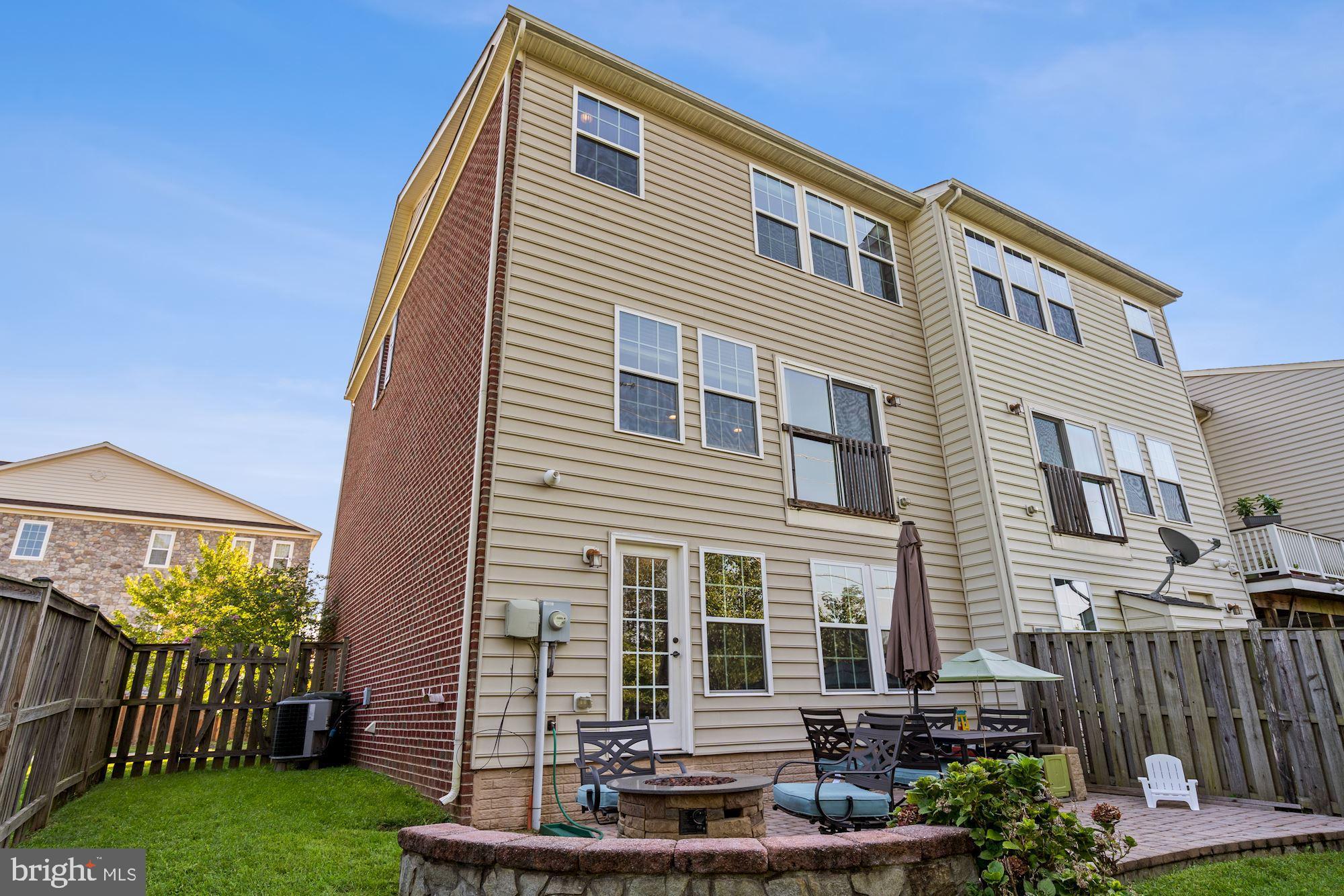 VILLAGES OF WELLINGTON - Residential