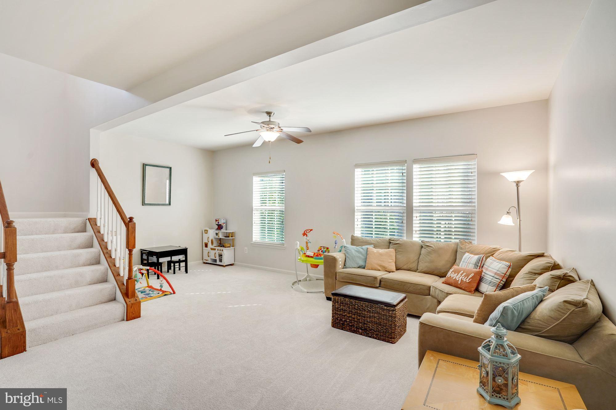 VILLAGES OF WELLINGTON - Residential