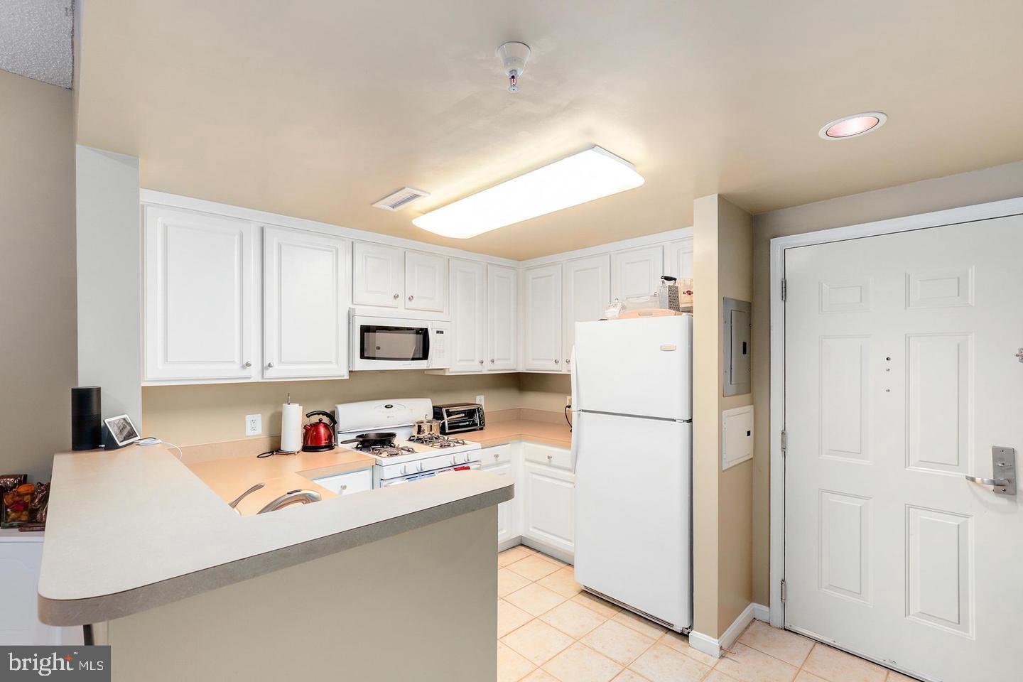 THE GALLERY - Residential Lease