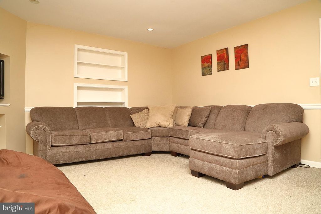 Photo of 99 BATTENS CIR, LEOLA, PA 17540 (MLS # PALA2040458)