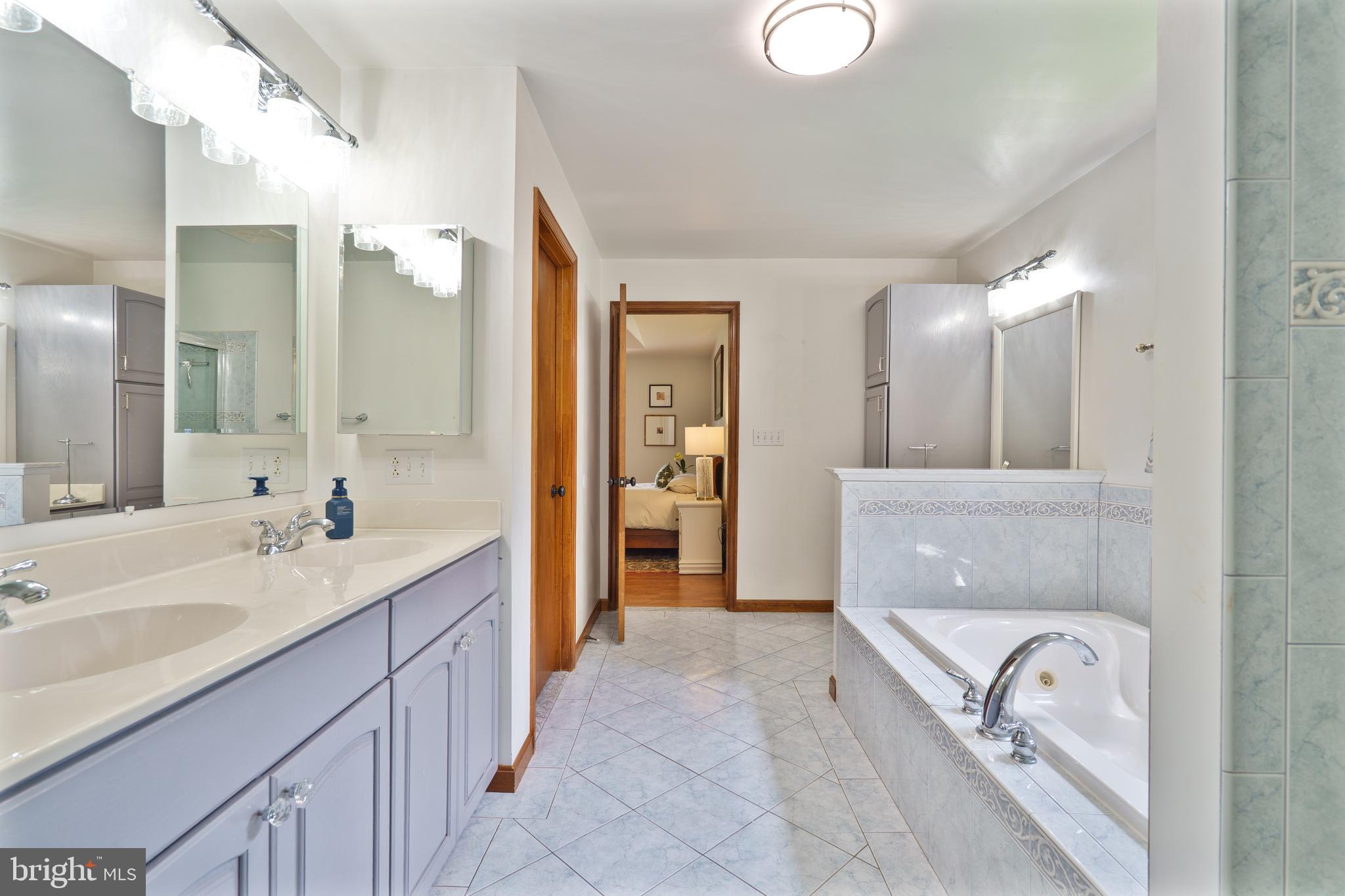 CHESTNUT RIDGE - Residential