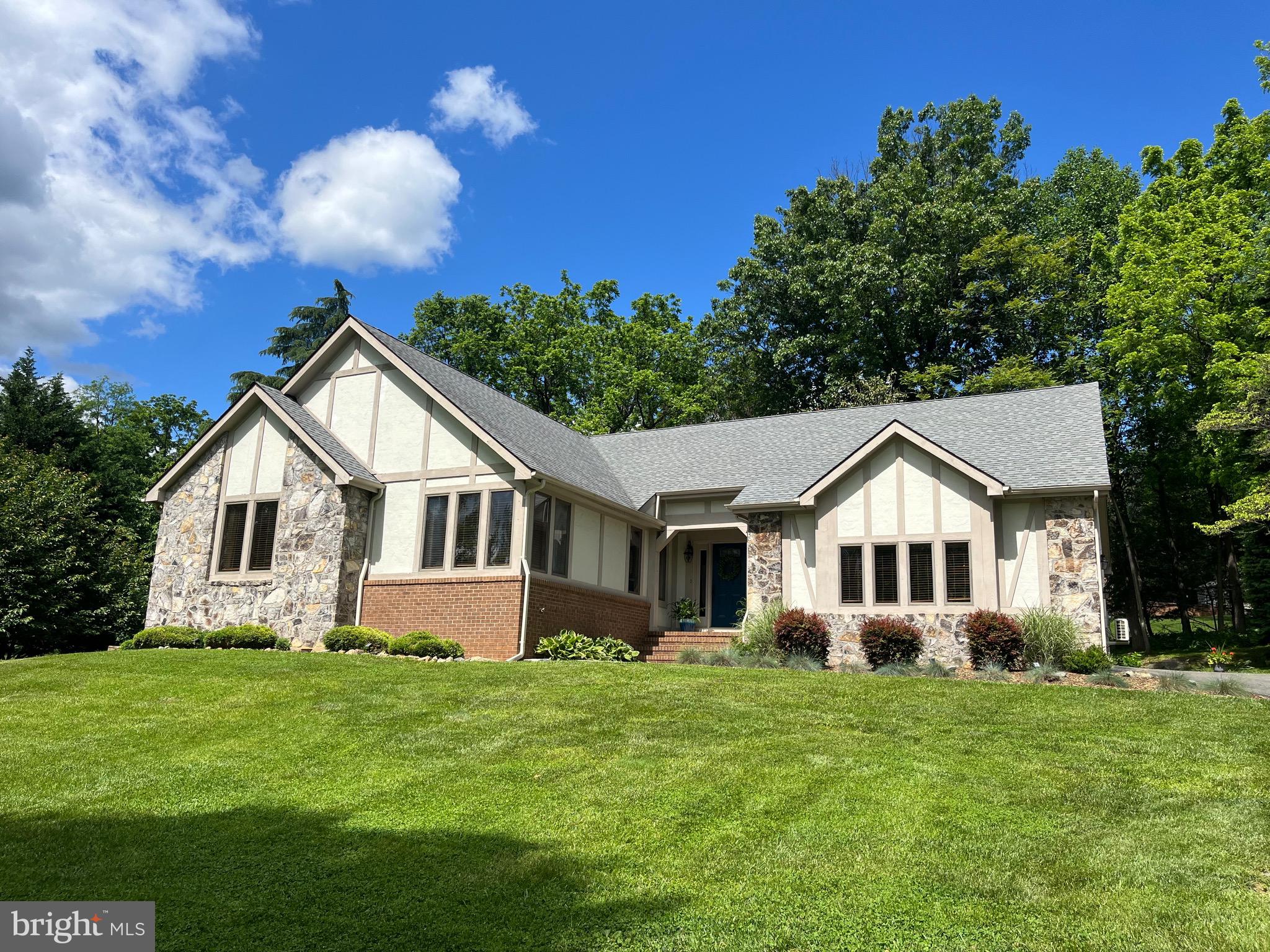 CHESTNUT RIDGE - Residential