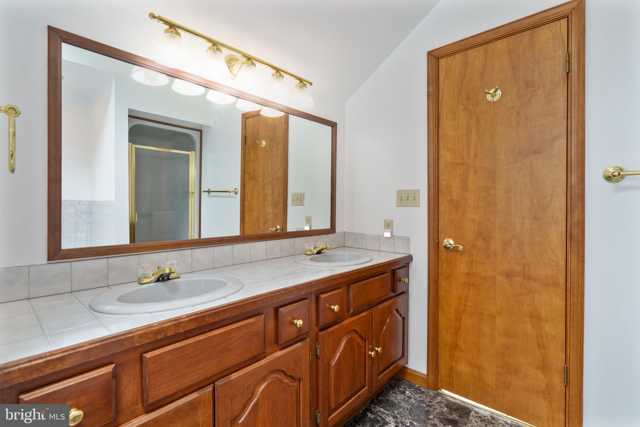 CHESTNUT RIDGE - Residential