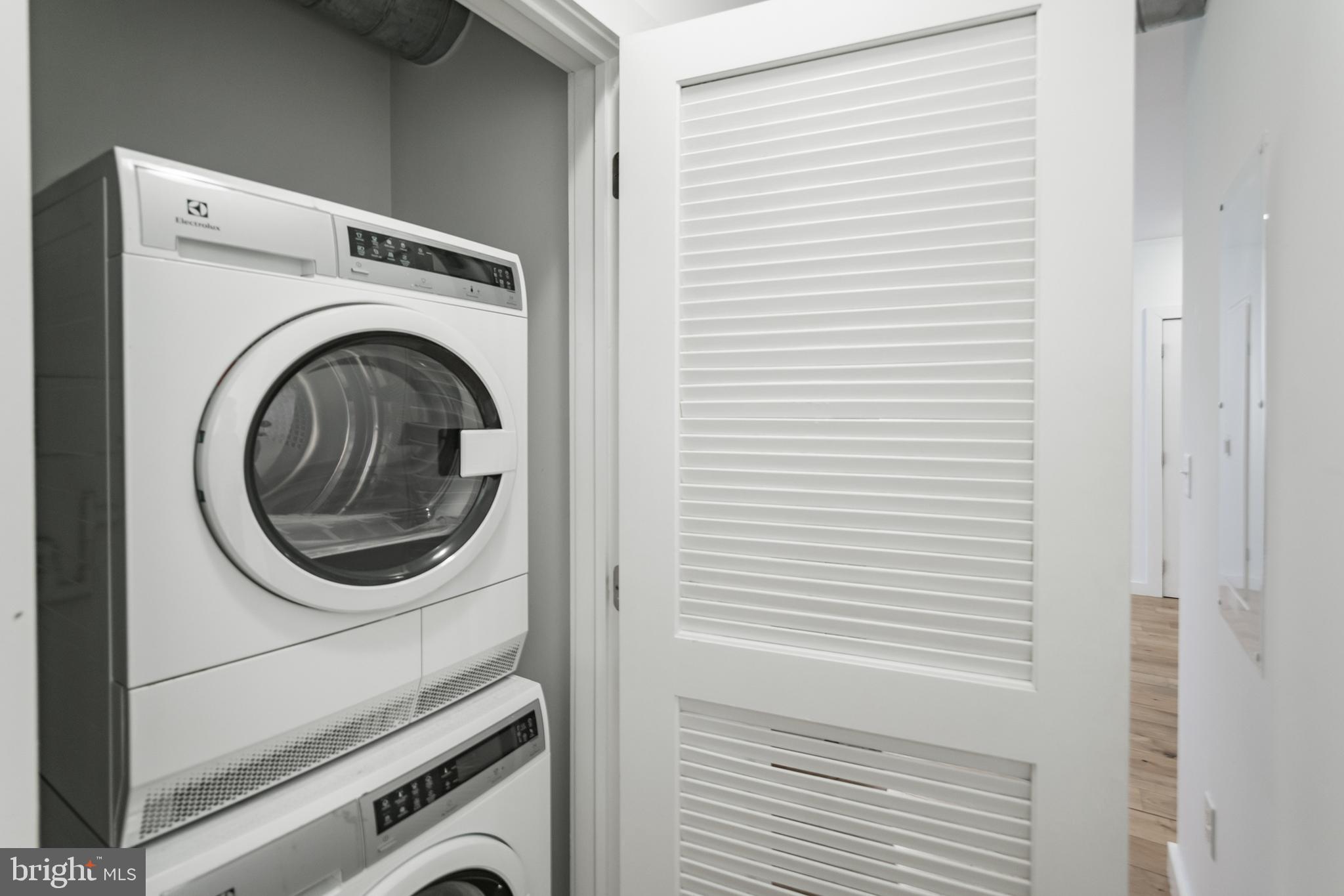 OLD CITY - Residential Lease