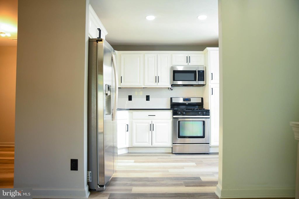 Photo of 434 Atlanta Court #434, SEWELL, NJ 08080 (MLS # NJGL2065700)