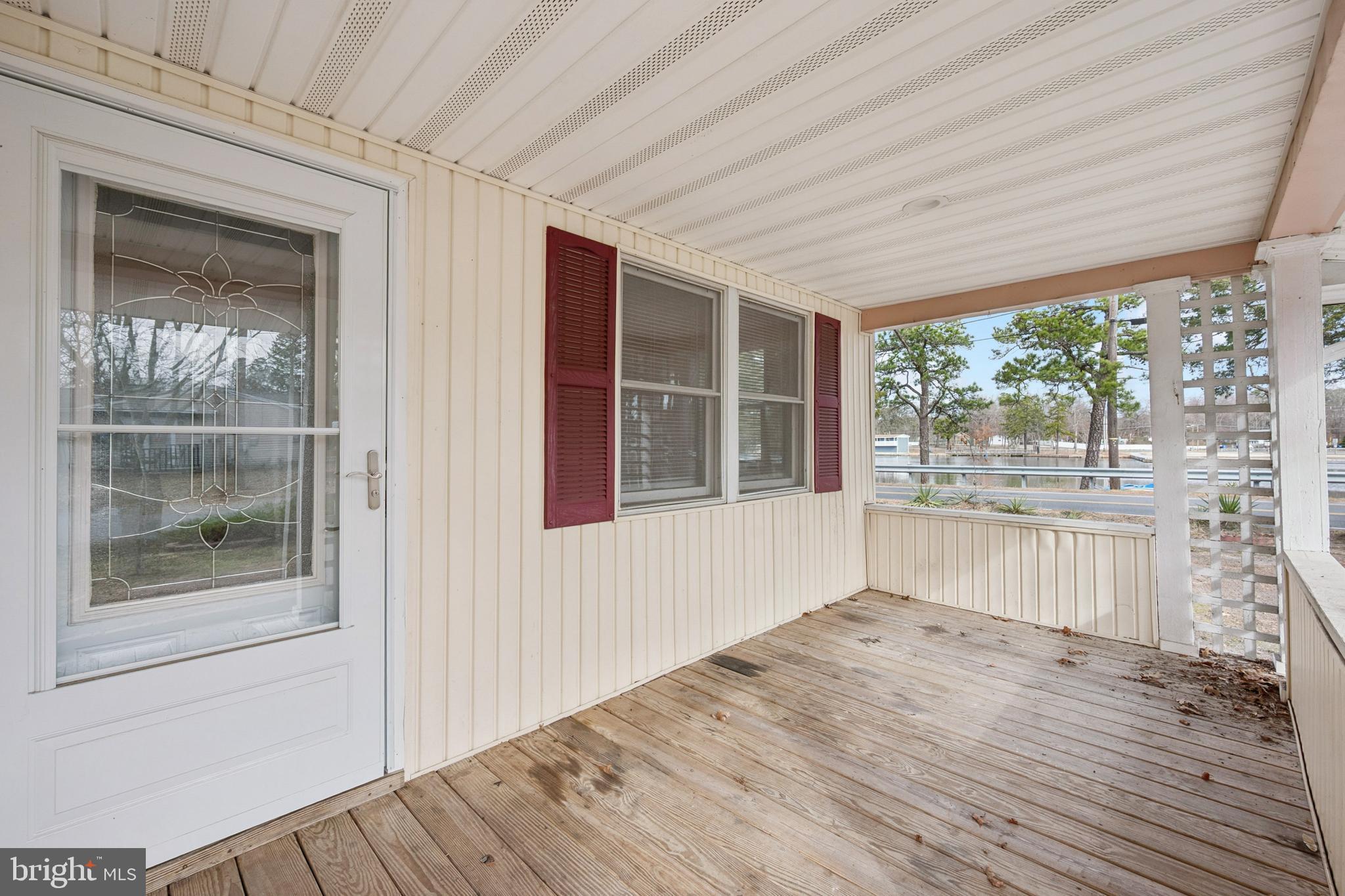 602 S LAKESHORE DRIVE