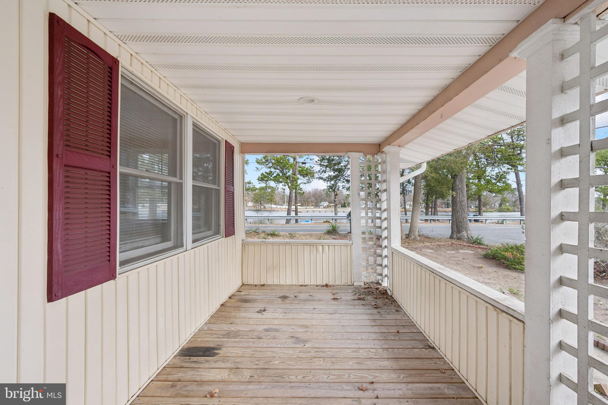 602 S LAKESHORE DRIVE