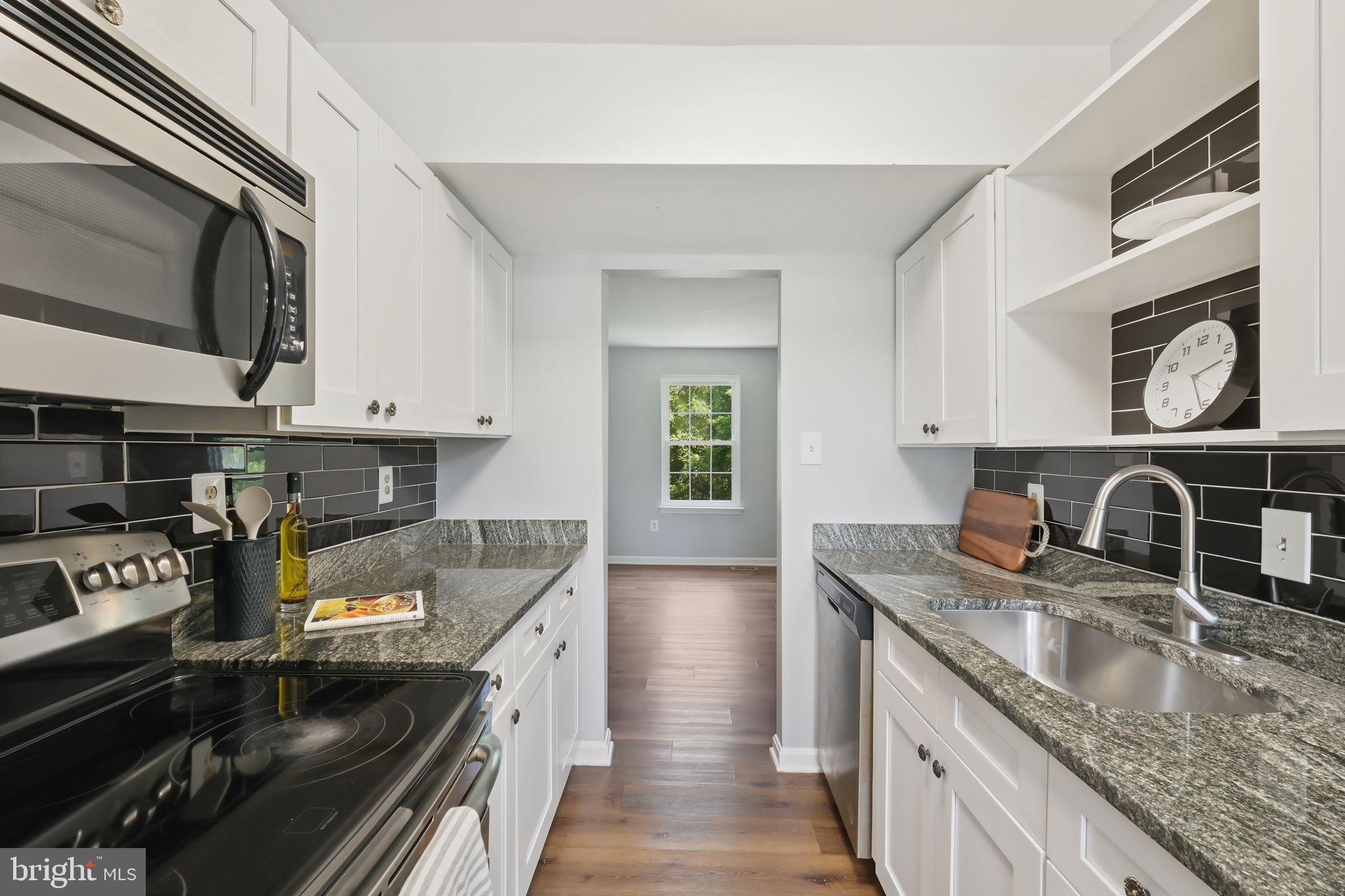 9104 BRAMBLE BUSH COURT