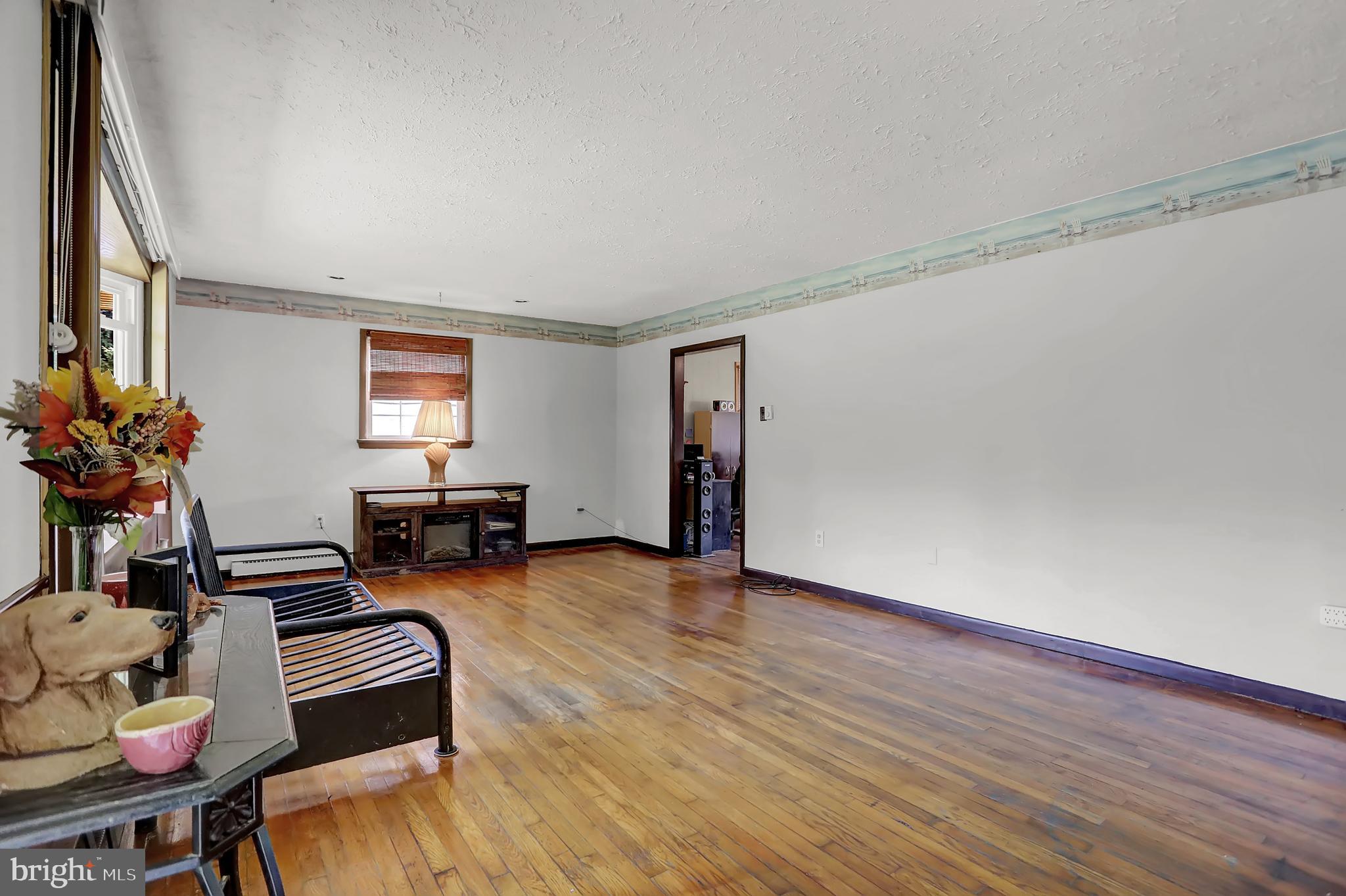 JARRETTSVILLE - Residential