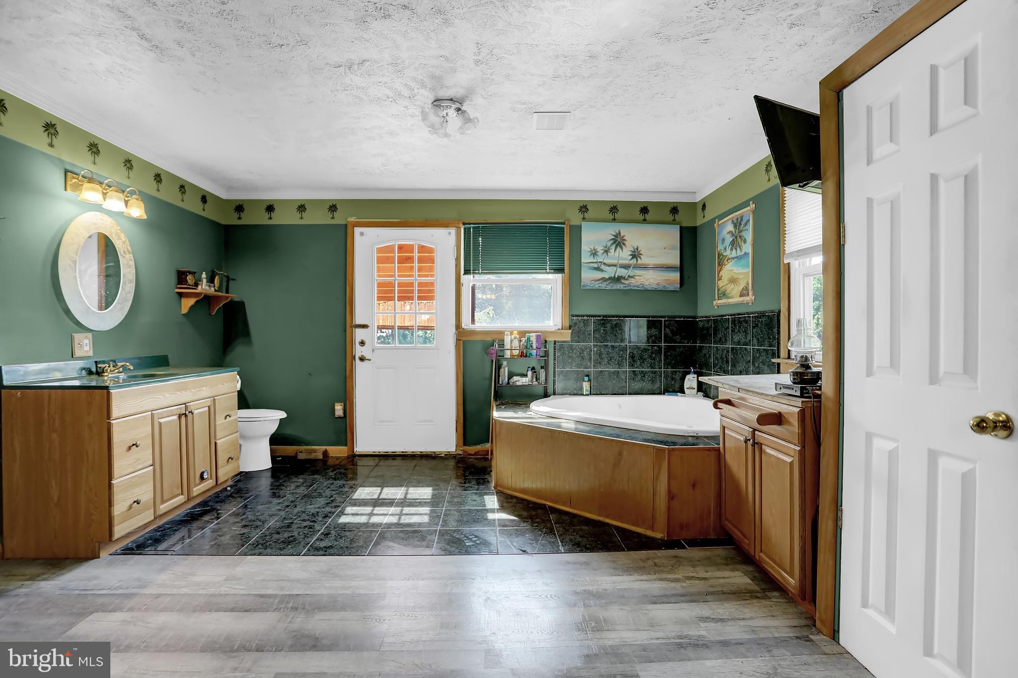 JARRETTSVILLE - Residential