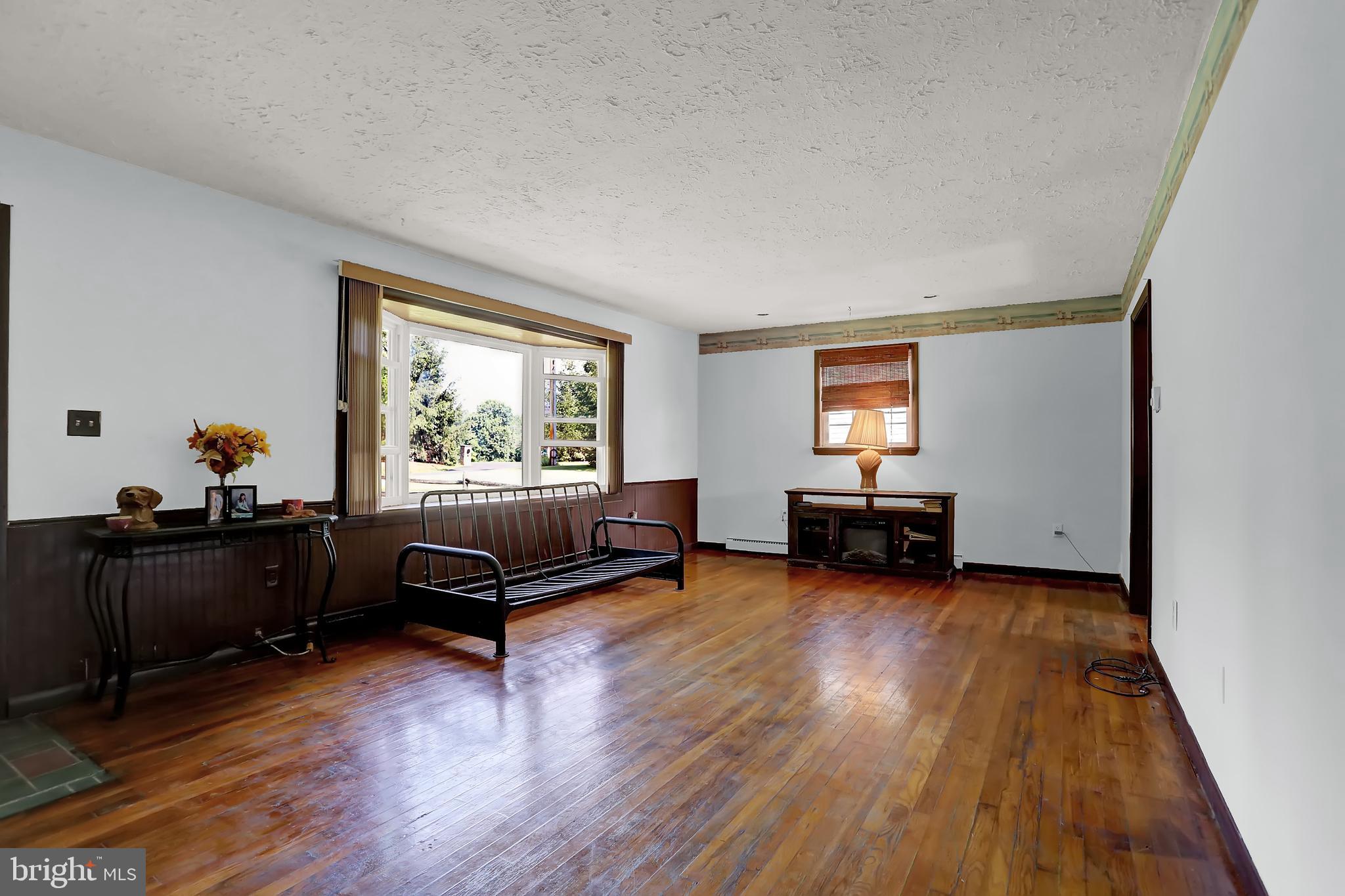 JARRETTSVILLE - Residential