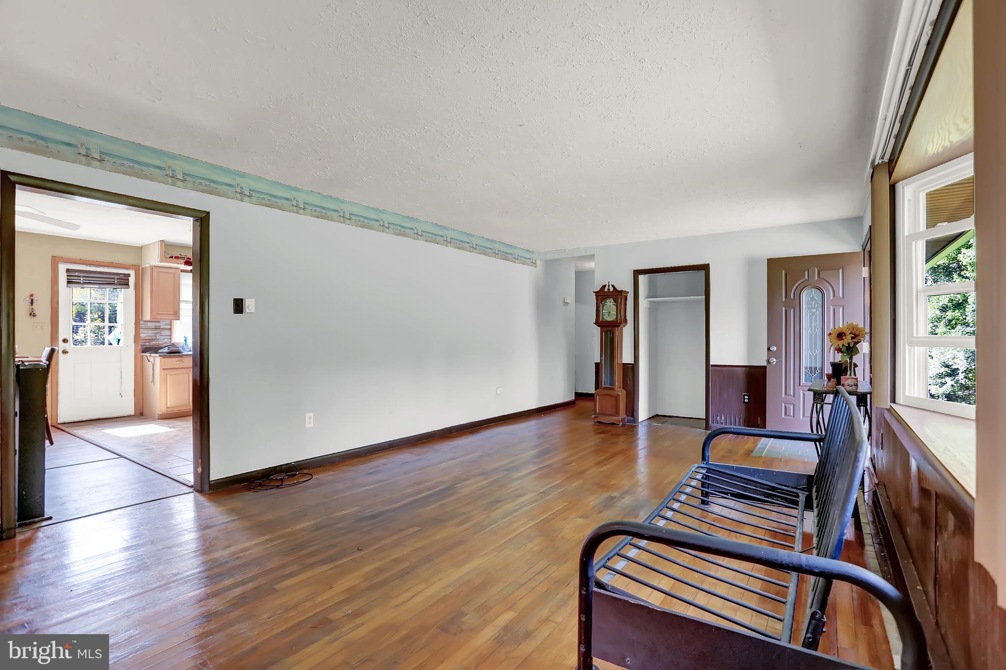 JARRETTSVILLE - Residential