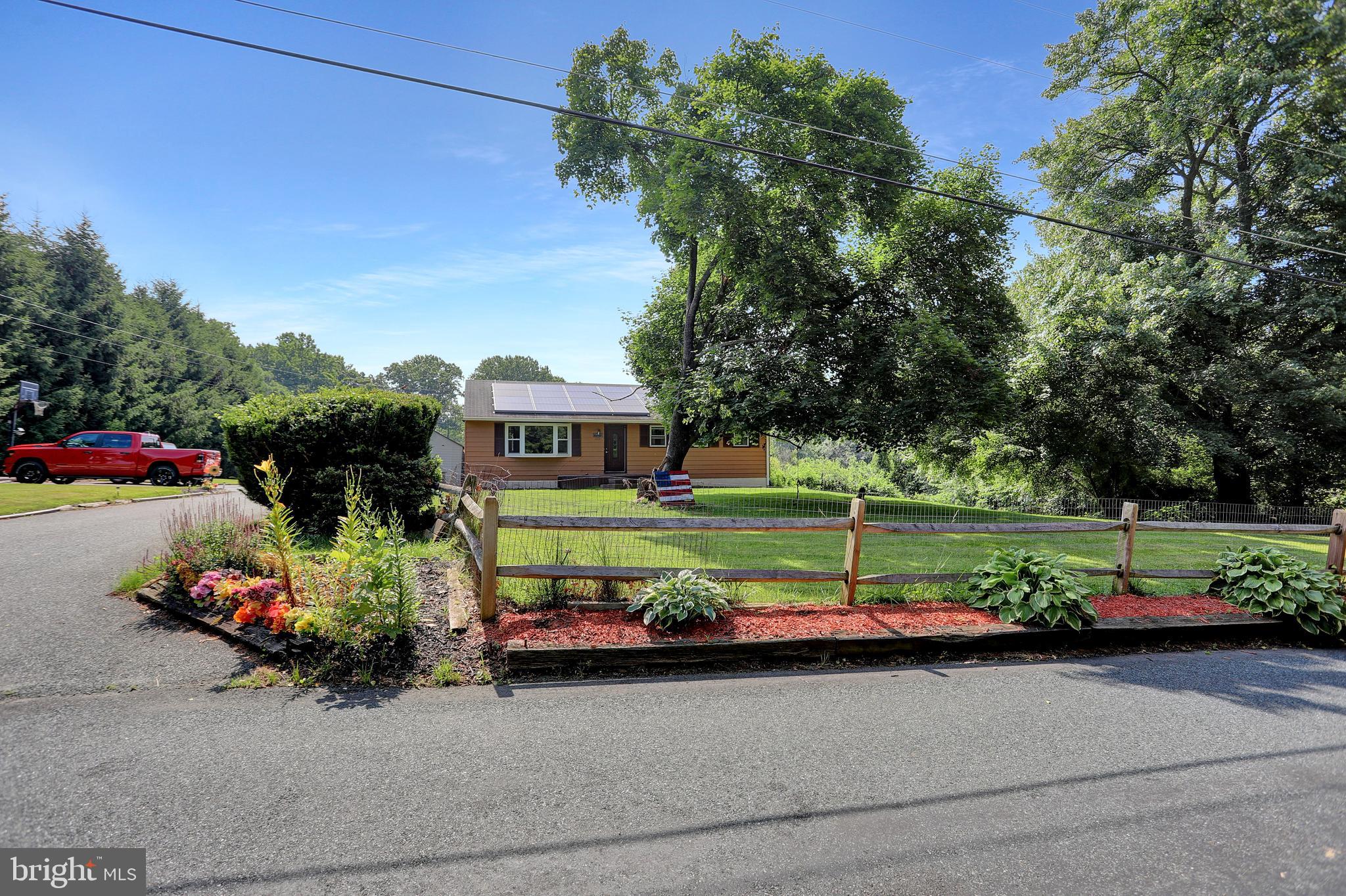 JARRETTSVILLE - Residential