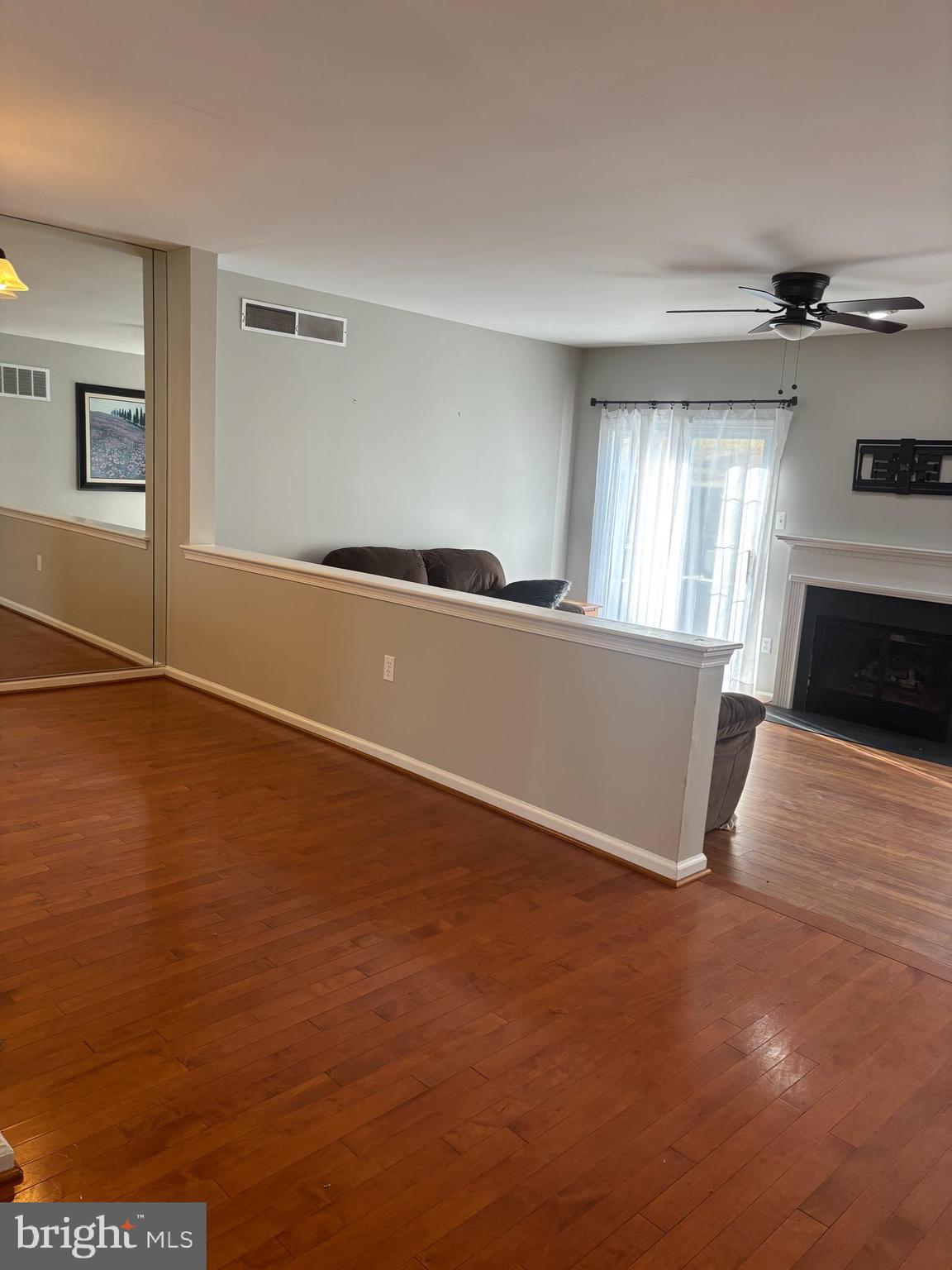 BALLINAHINCH - Residential Lease