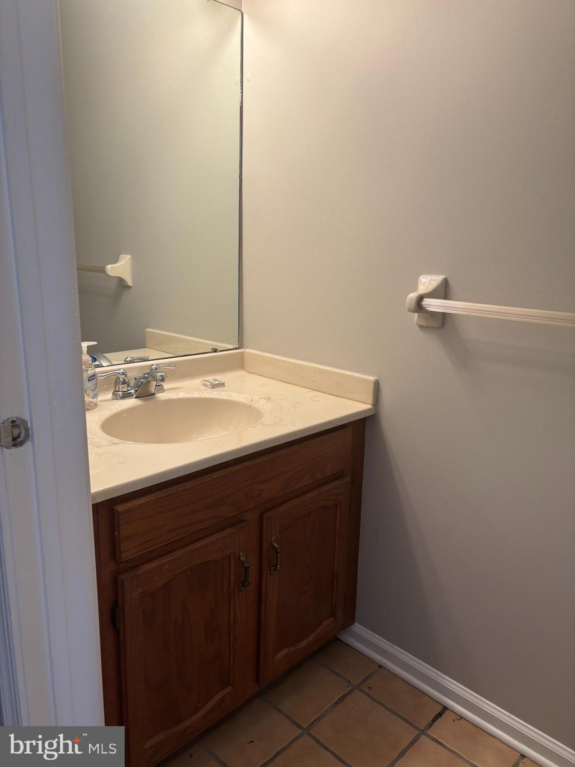 BALLINAHINCH - Residential Lease