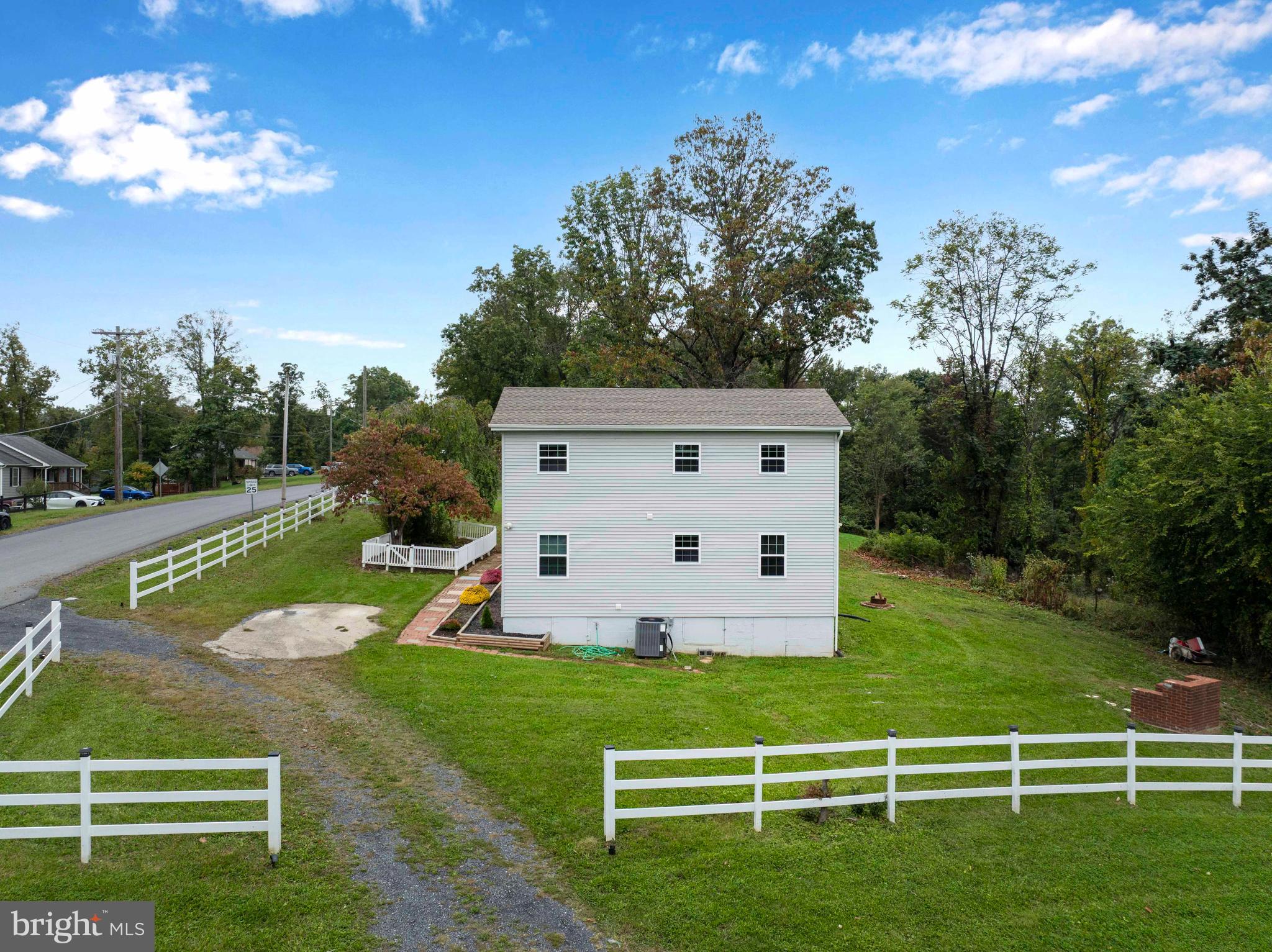 671 PINE RIDGE DRIVE