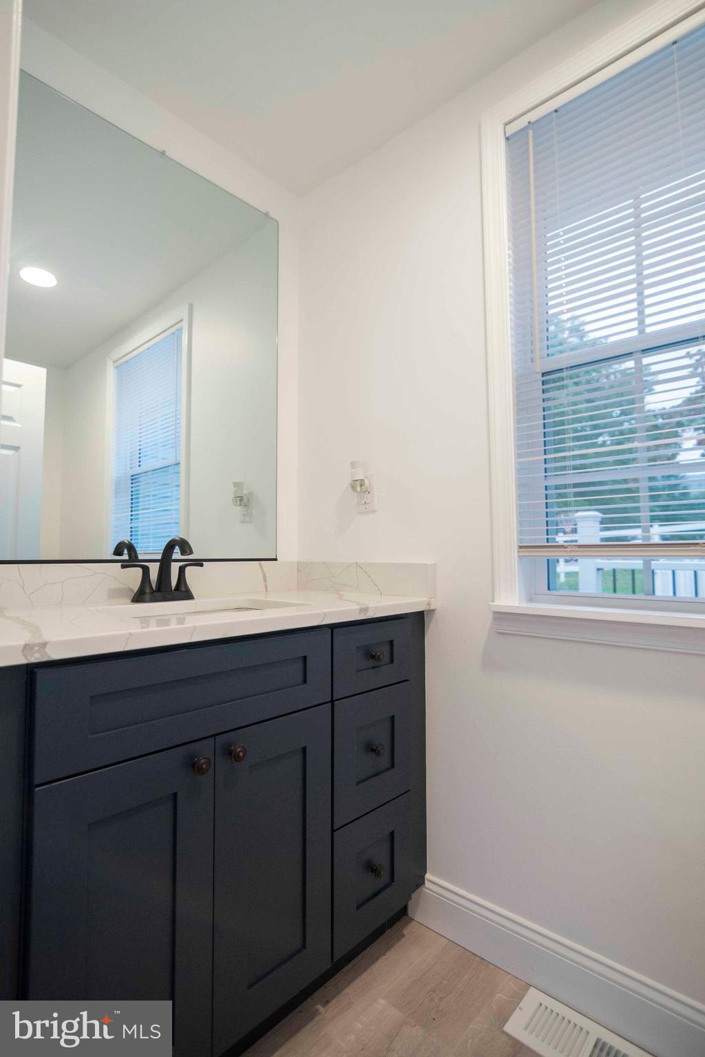 SHEN FARMS MT LAKE - Residential