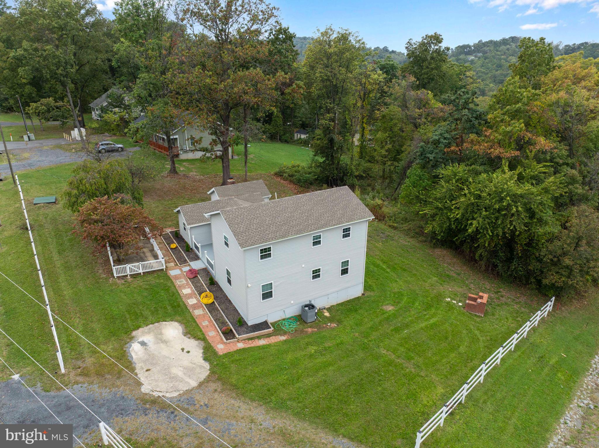 671 PINE RIDGE DRIVE