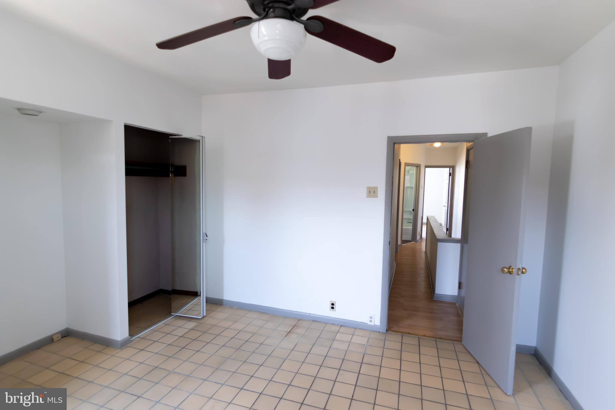 GIRARD ESTATES - Residential