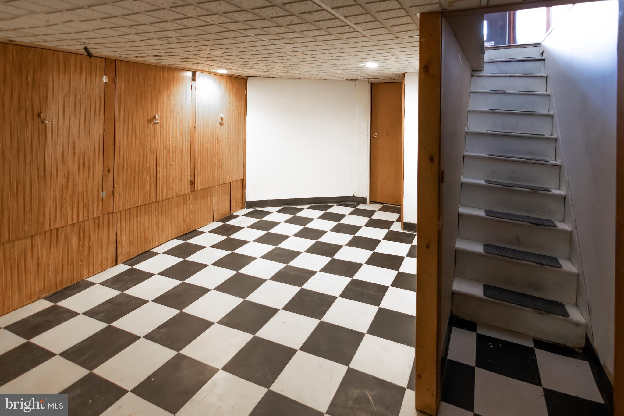 GIRARD ESTATES - Residential