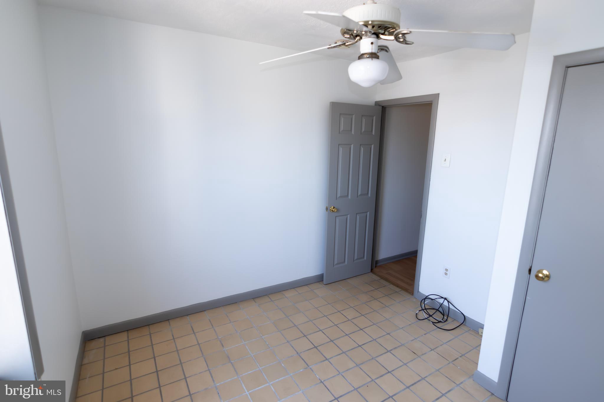 GIRARD ESTATES - Residential