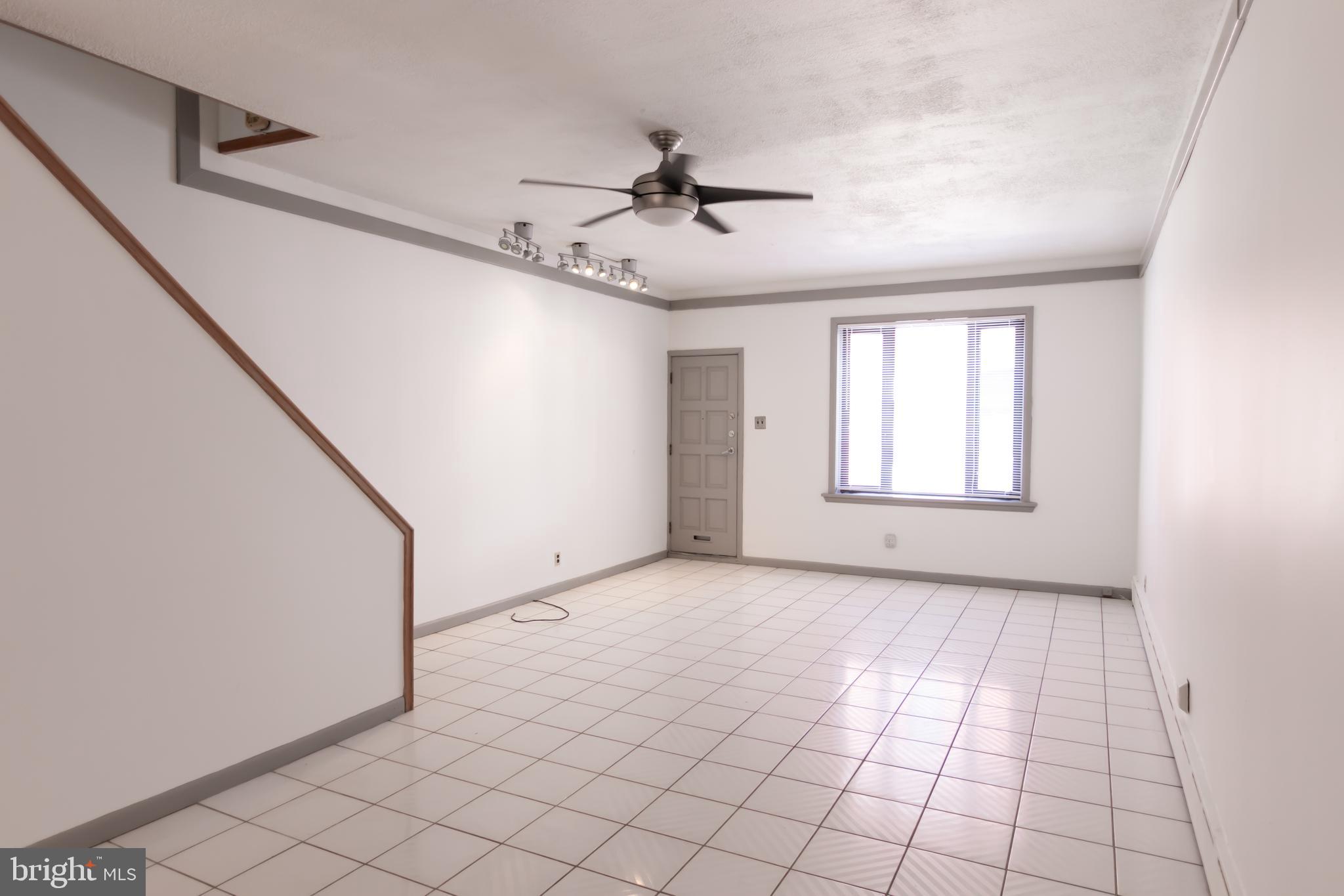 GIRARD ESTATES - Residential