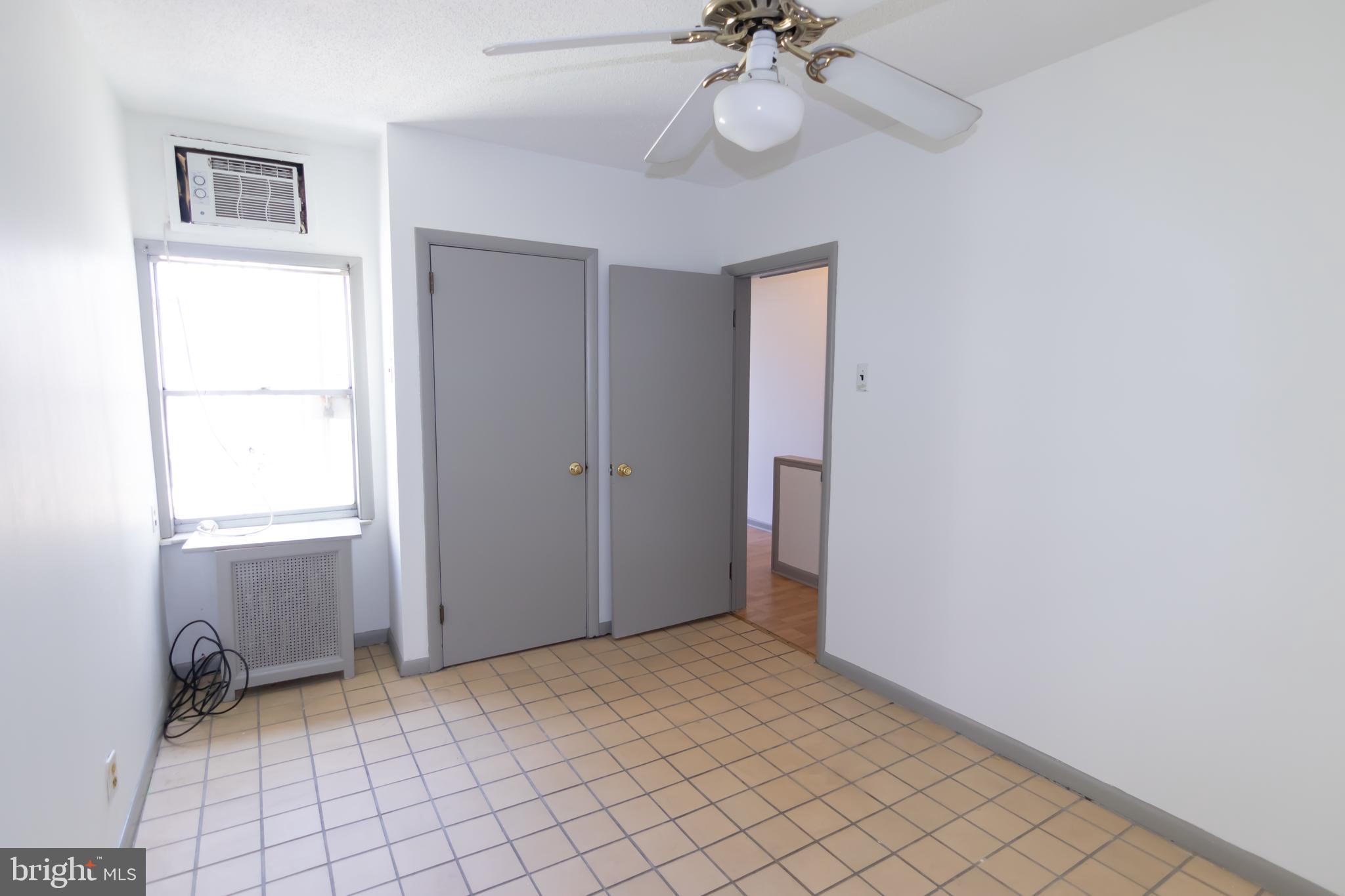 GIRARD ESTATES - Residential