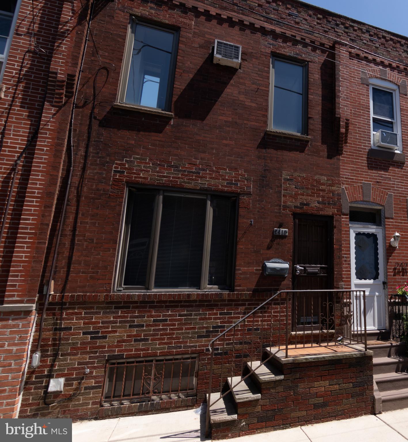 GIRARD ESTATES - Residential