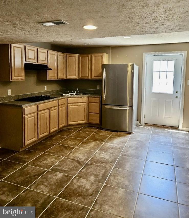 PEMBROOKE - Residential Lease