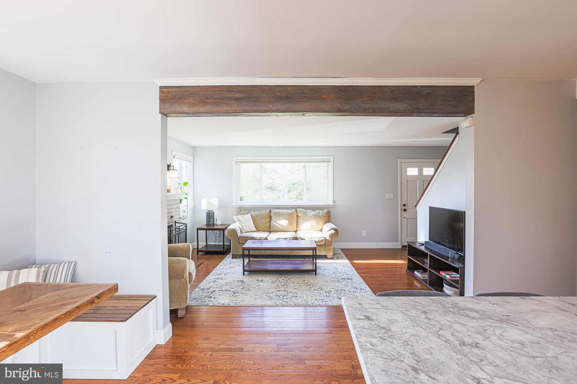 QUAKER HILLS - Residential