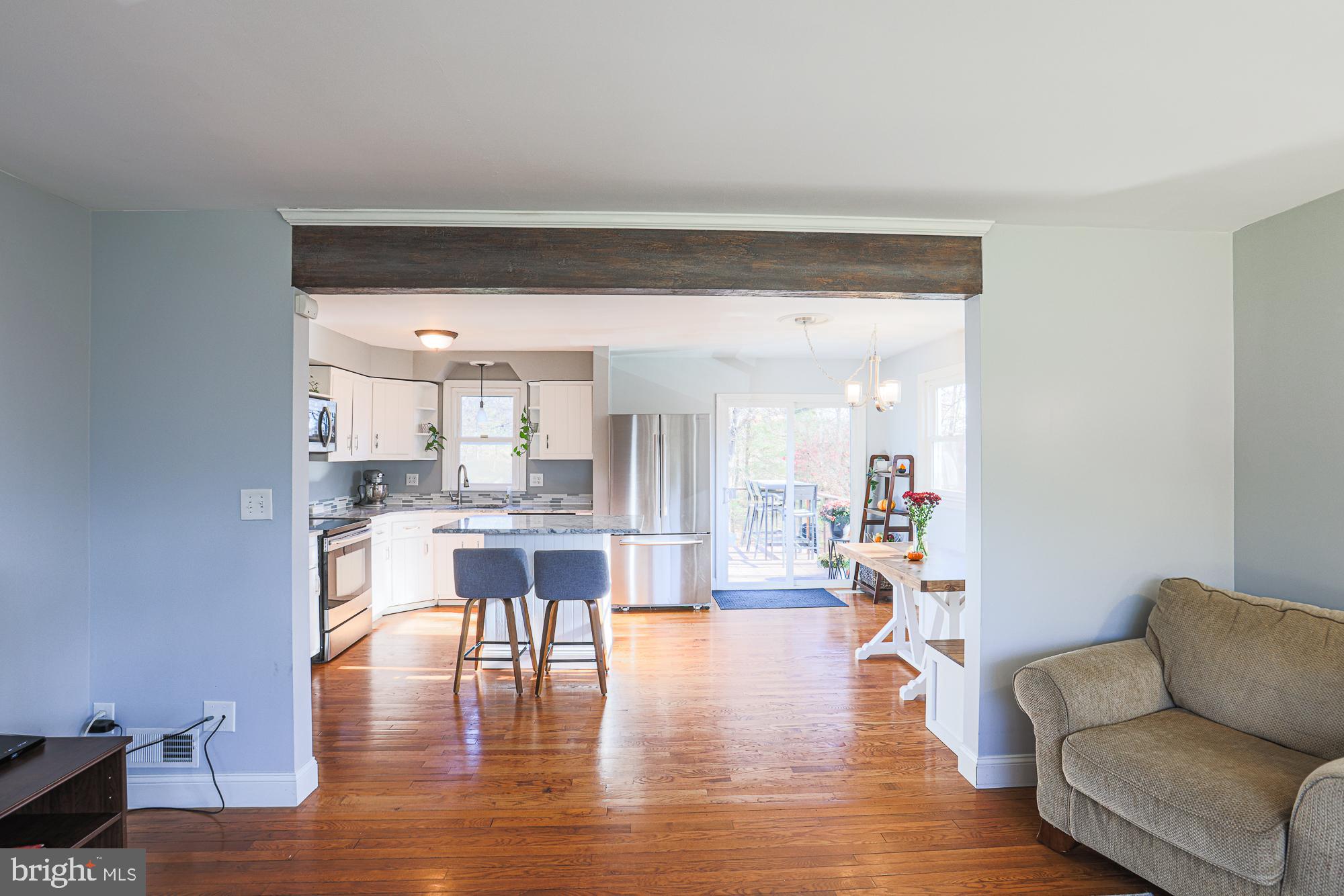 QUAKER HILLS - Residential