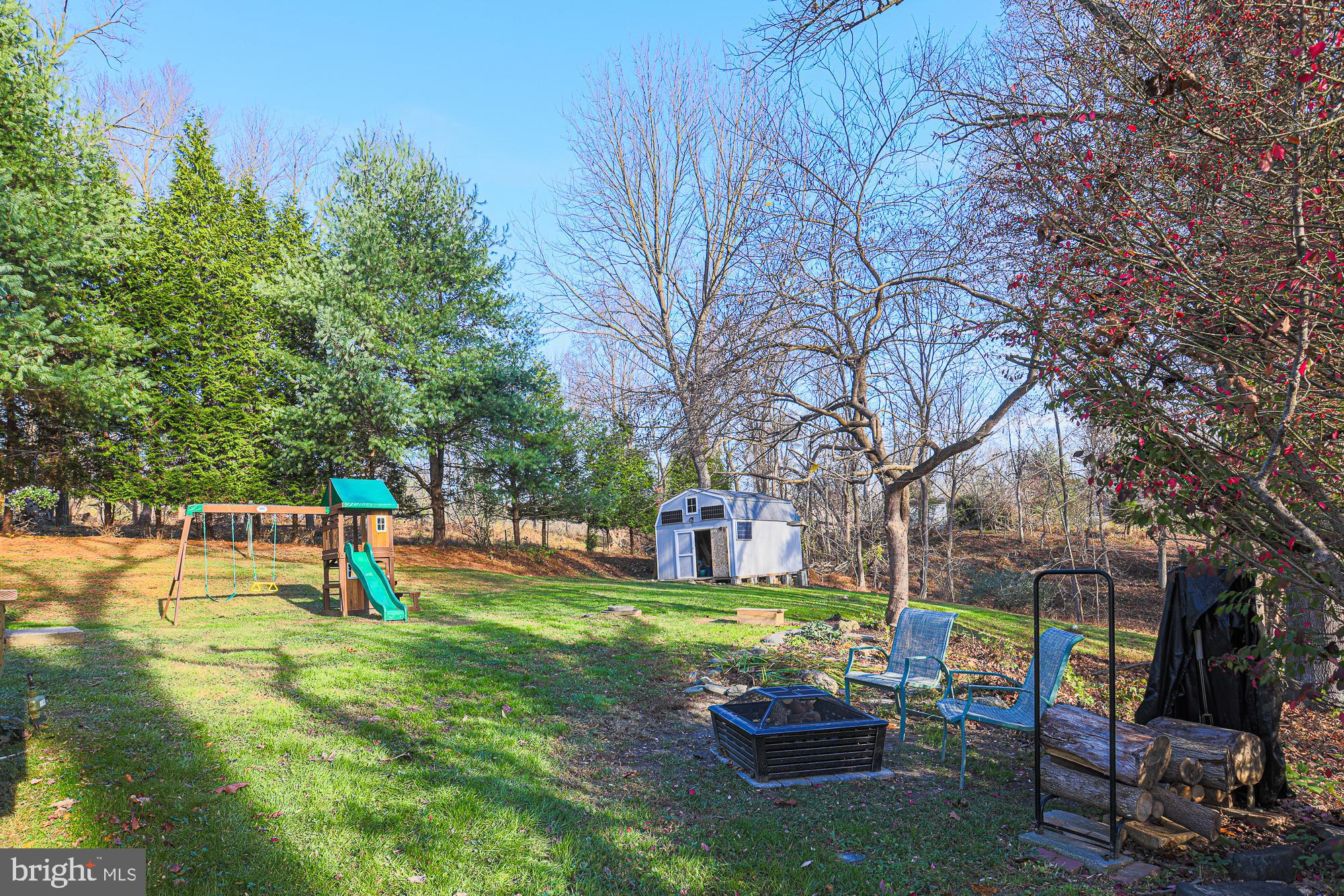 QUAKER HILLS - Residential