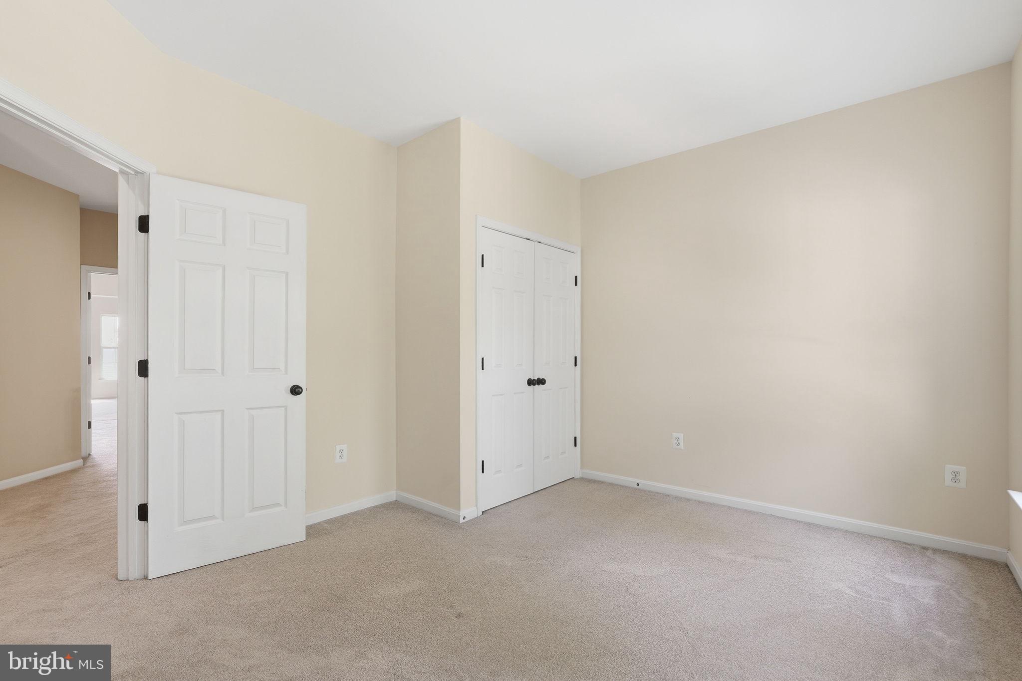 CORTLAND SQUARE - Residential