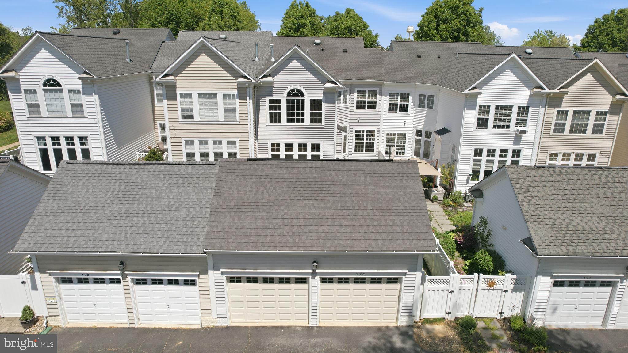 CORTLAND SQUARE - Residential