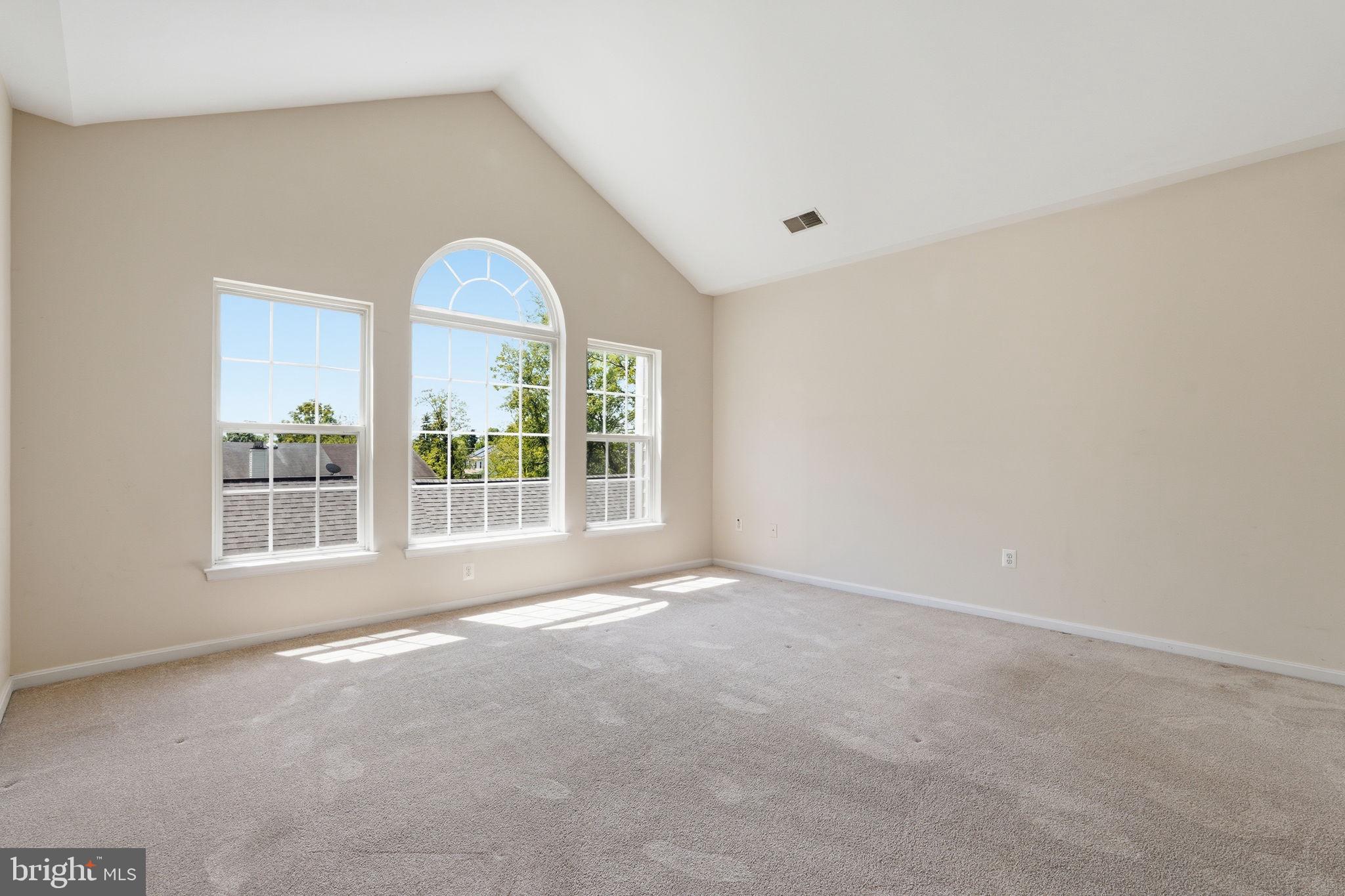 CORTLAND SQUARE - Residential