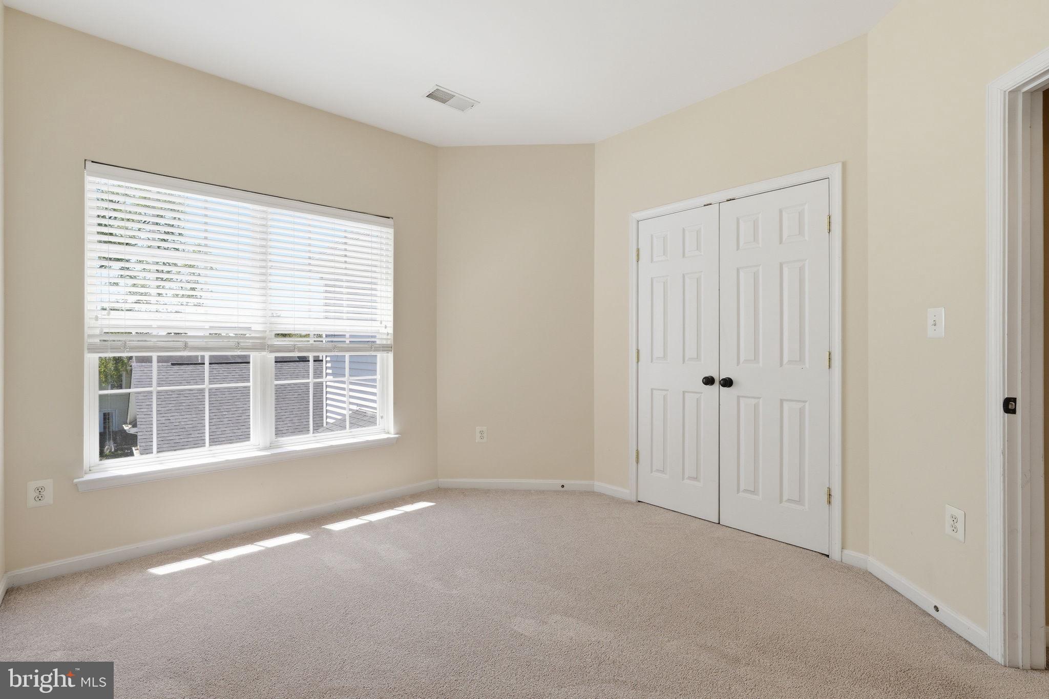 CORTLAND SQUARE - Residential