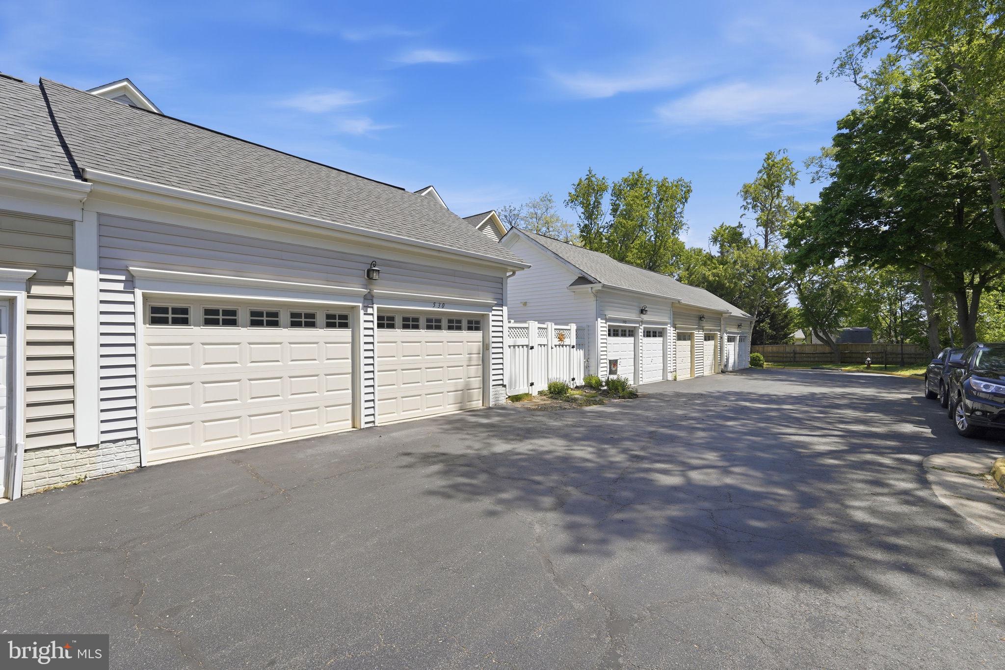 CORTLAND SQUARE - Residential