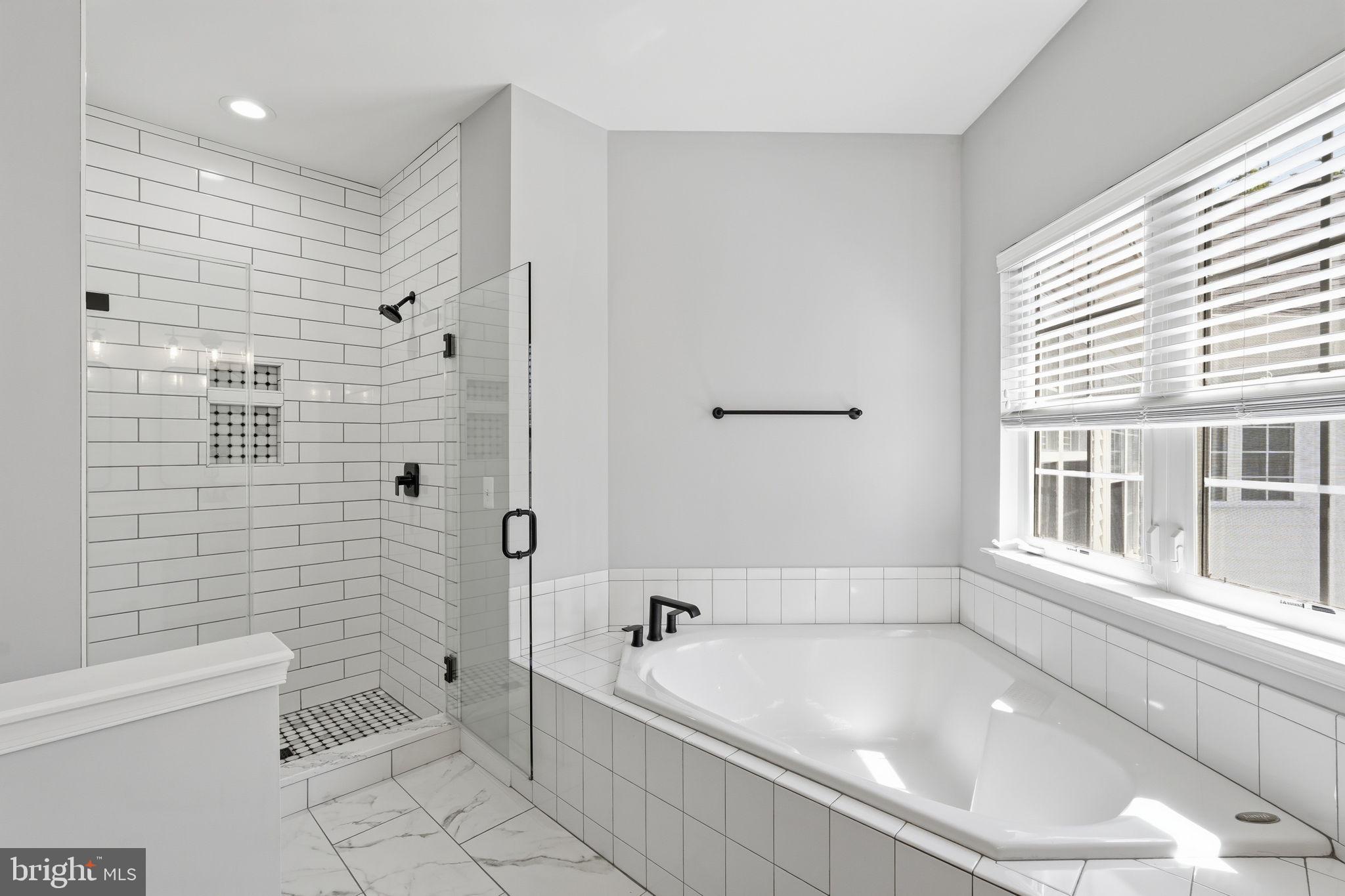 CORTLAND SQUARE - Residential