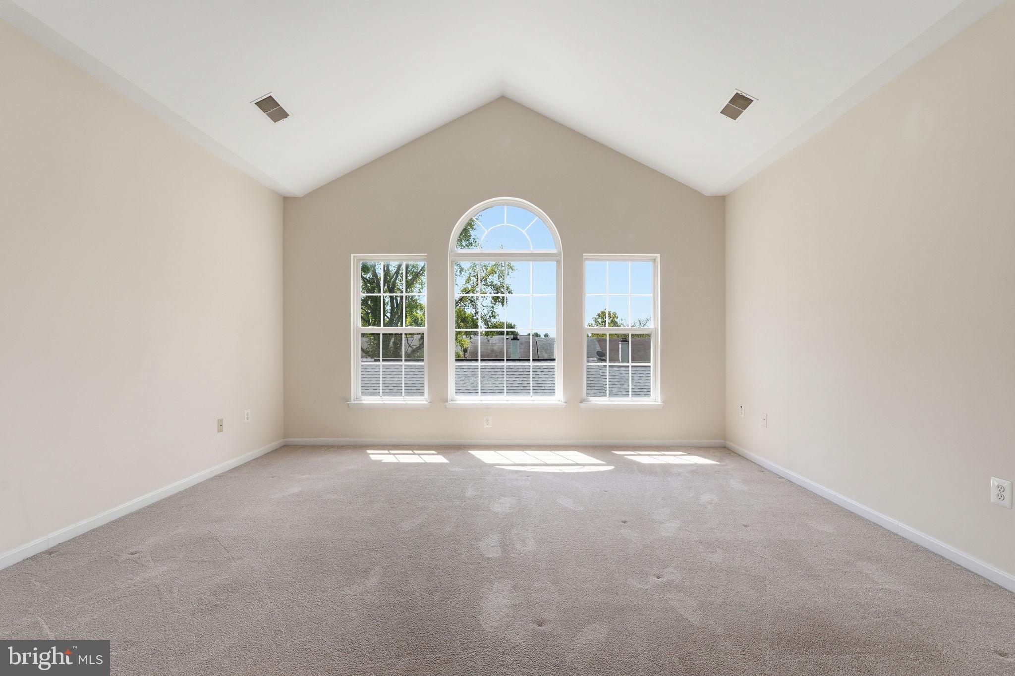 CORTLAND SQUARE - Residential