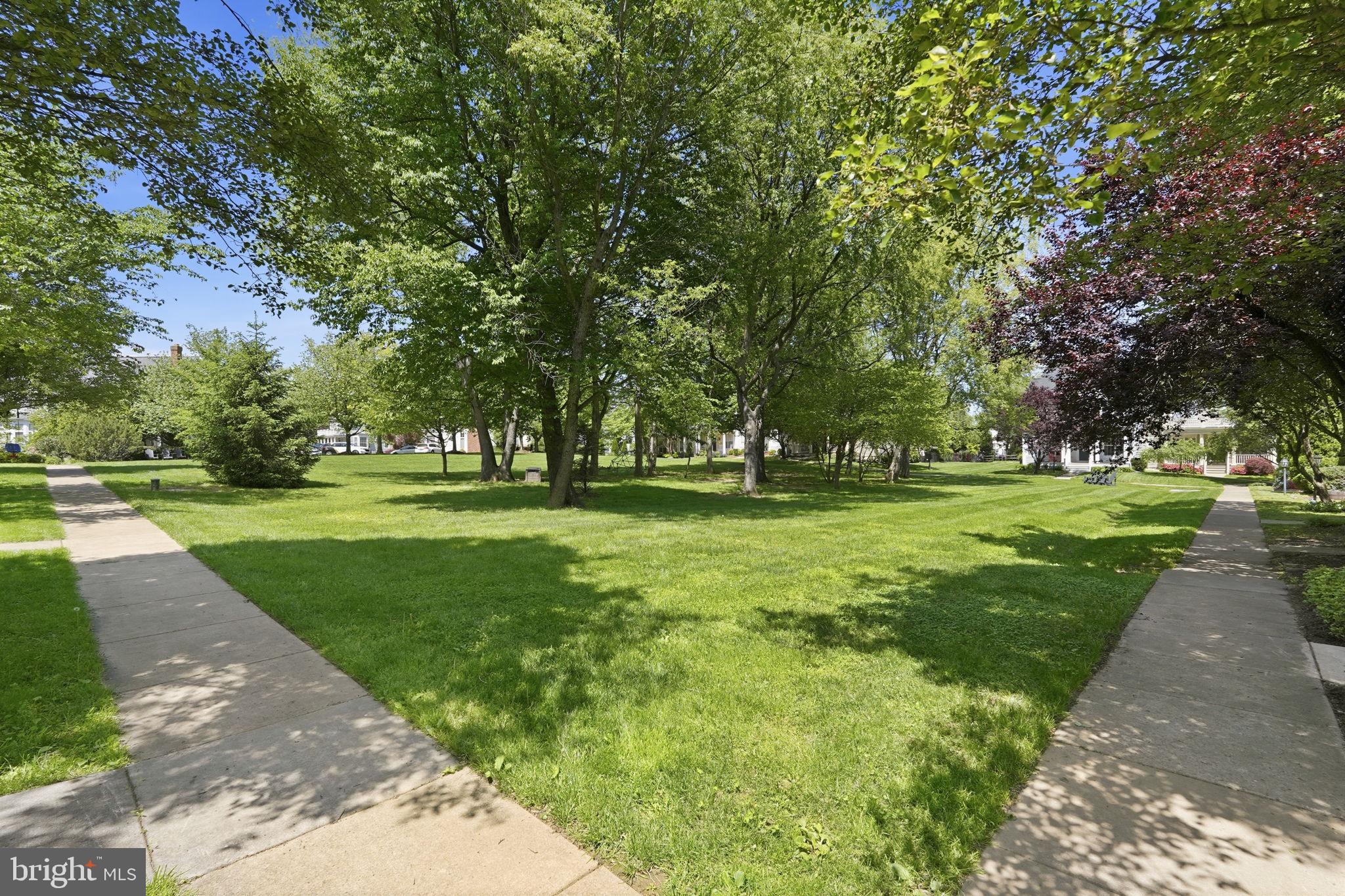 CORTLAND SQUARE - Residential