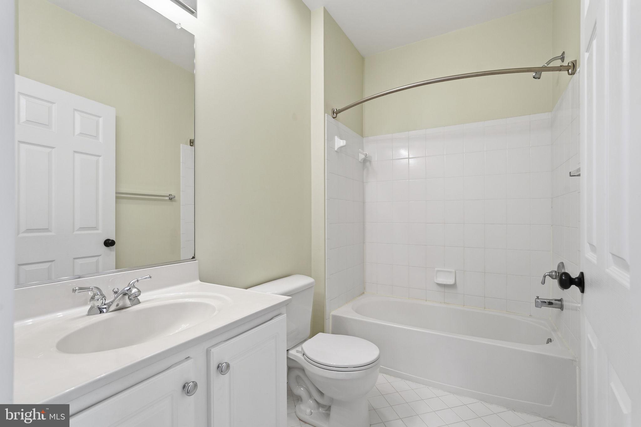 CORTLAND SQUARE - Residential
