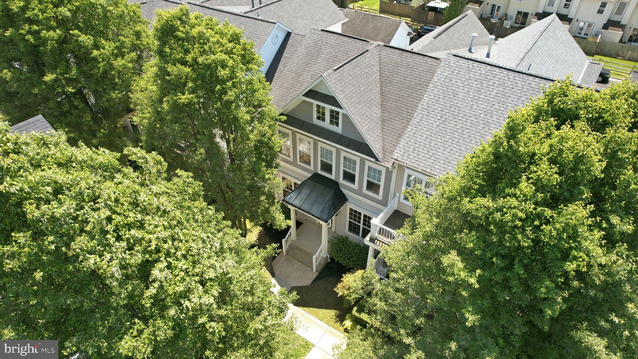 CORTLAND SQUARE - Residential