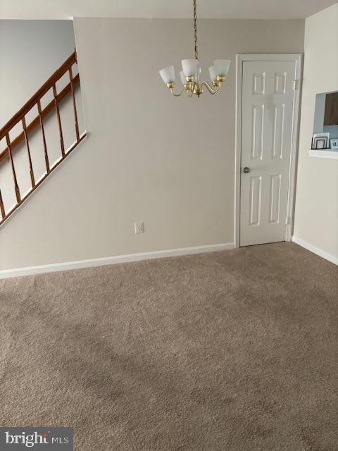 3719 ROXBURY LANE