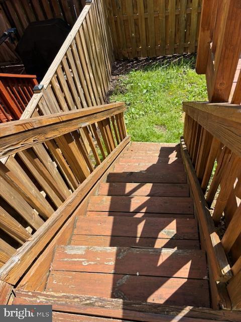 ROXBURY OF MT VERNON - Residential Lease