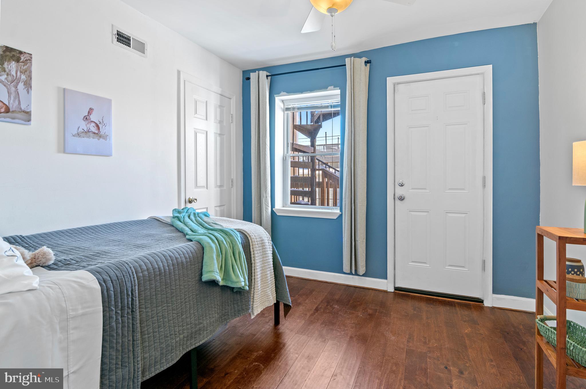 HIGHLANDTOWN - Residential