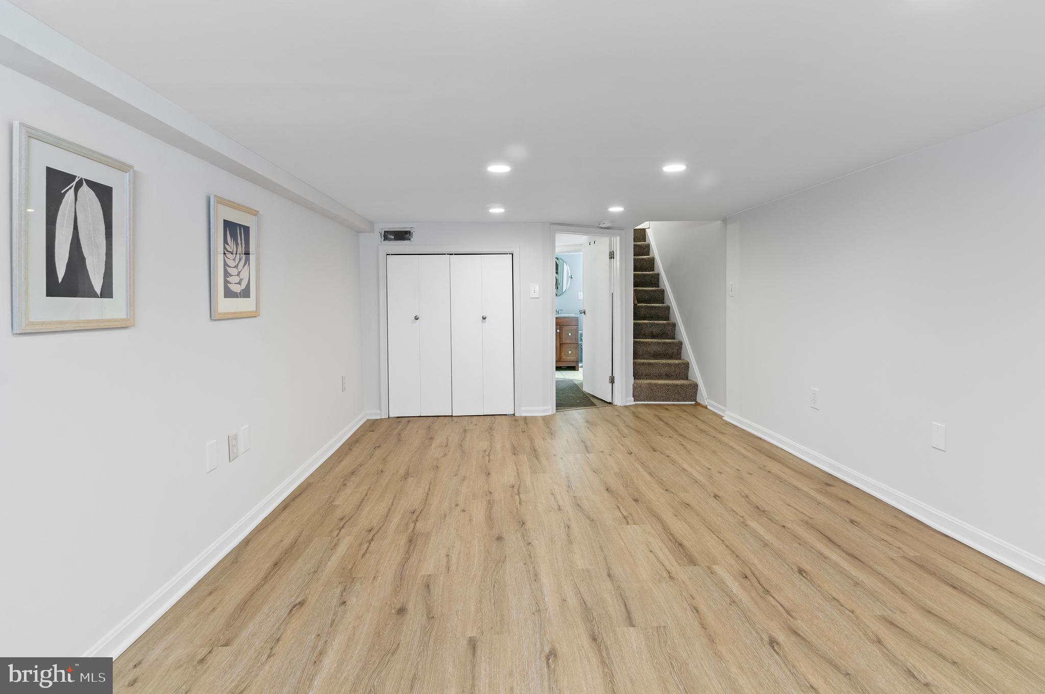 HIGHLANDTOWN - Residential